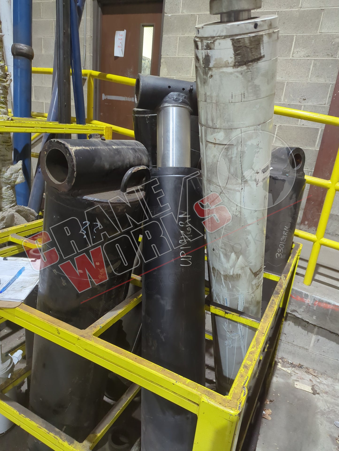 UP1916RM | New Outer Boom Cylinder