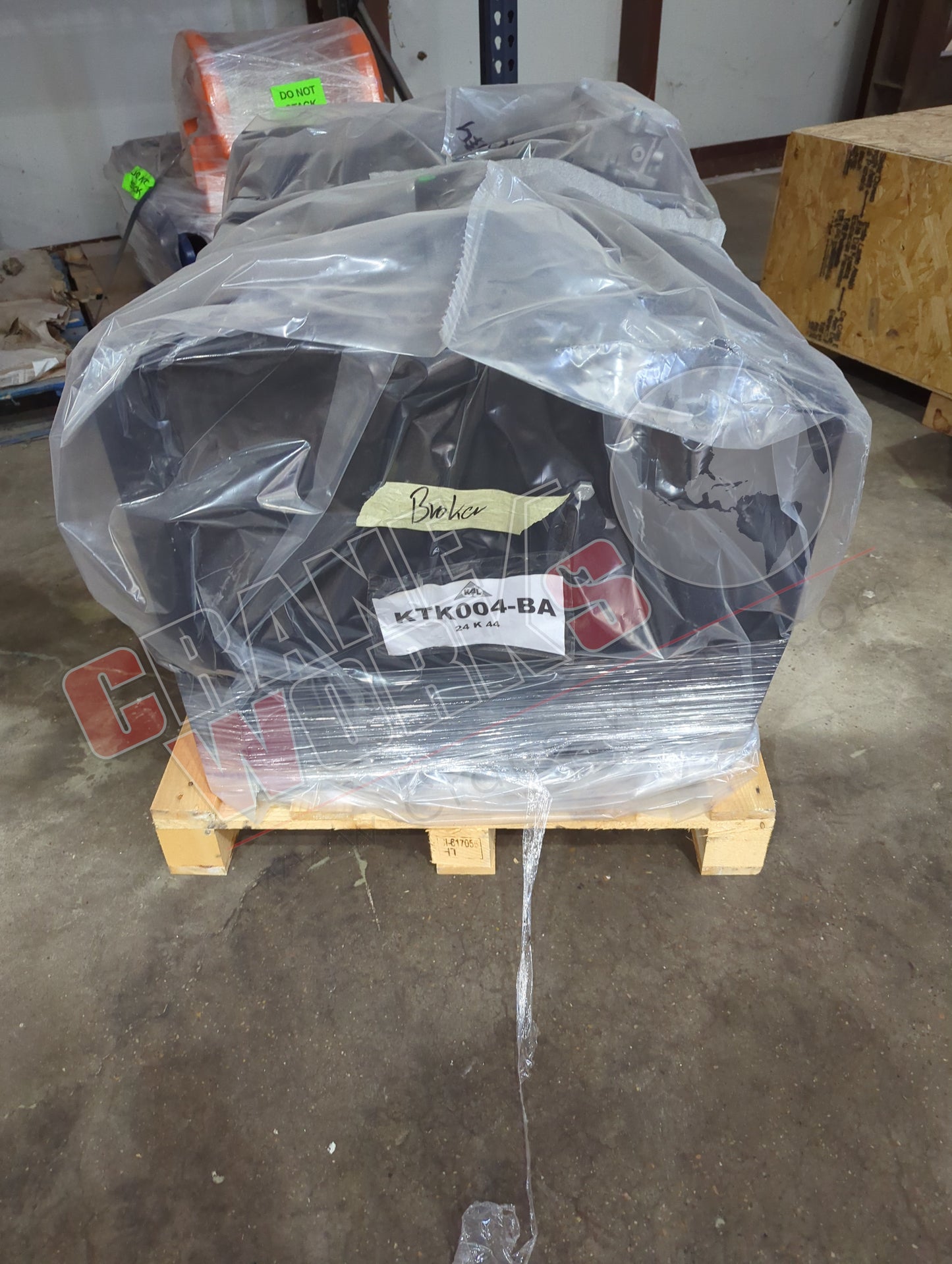 KTK004-BA | New Oil Tank Complete, 300L