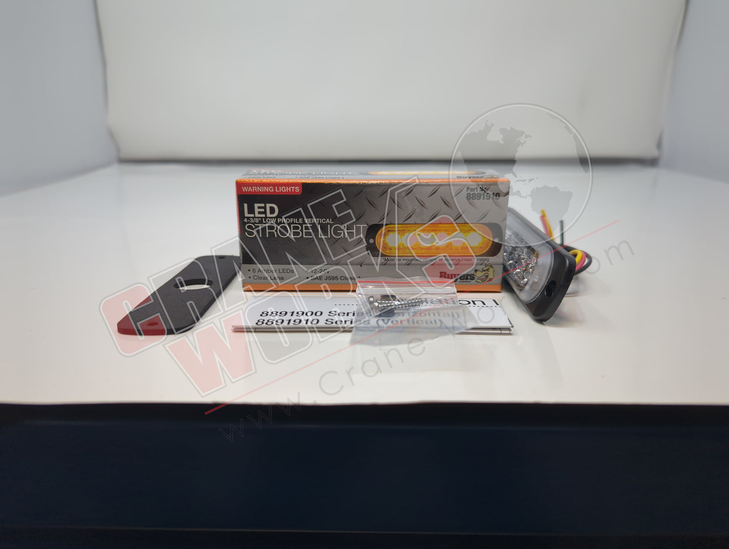 8891910 | New Strobe Light-Vertical