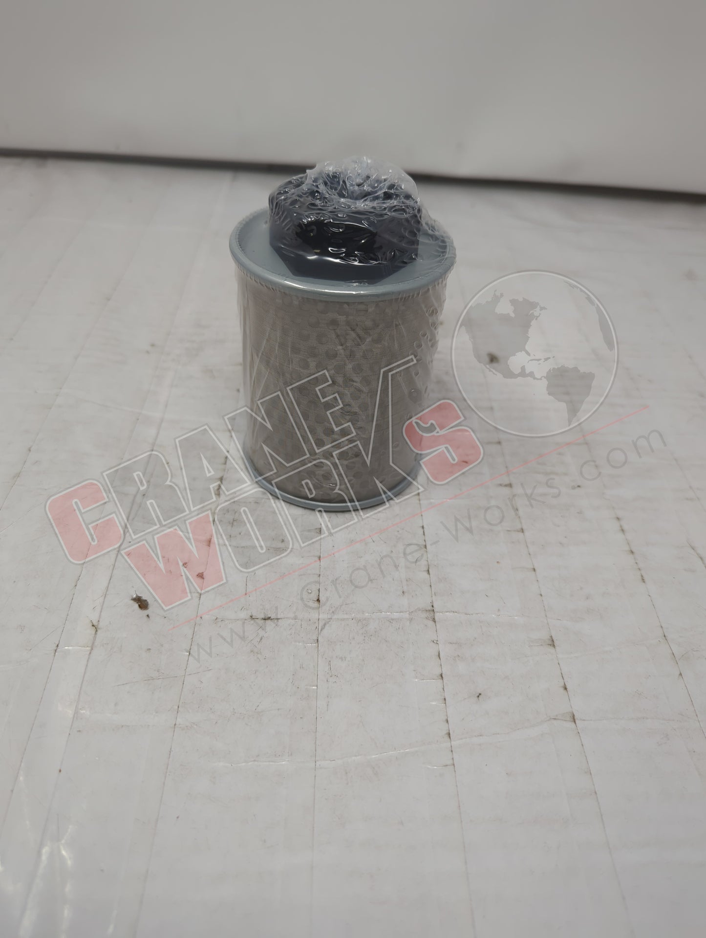 J898568 | New Hyd Suction Filter Assembly