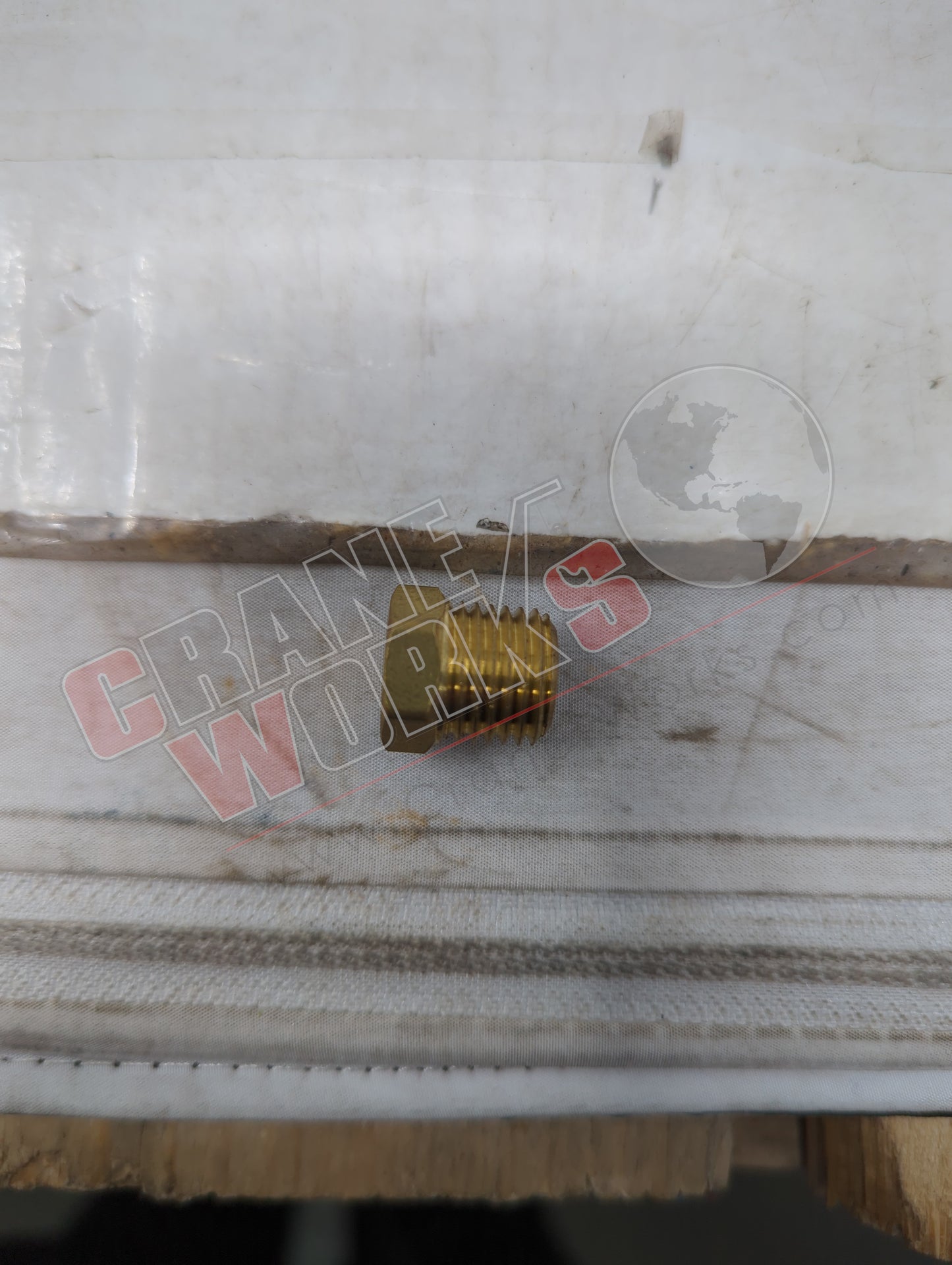 '-11083-5 | New Brass Plug 1/4 (218P-04)