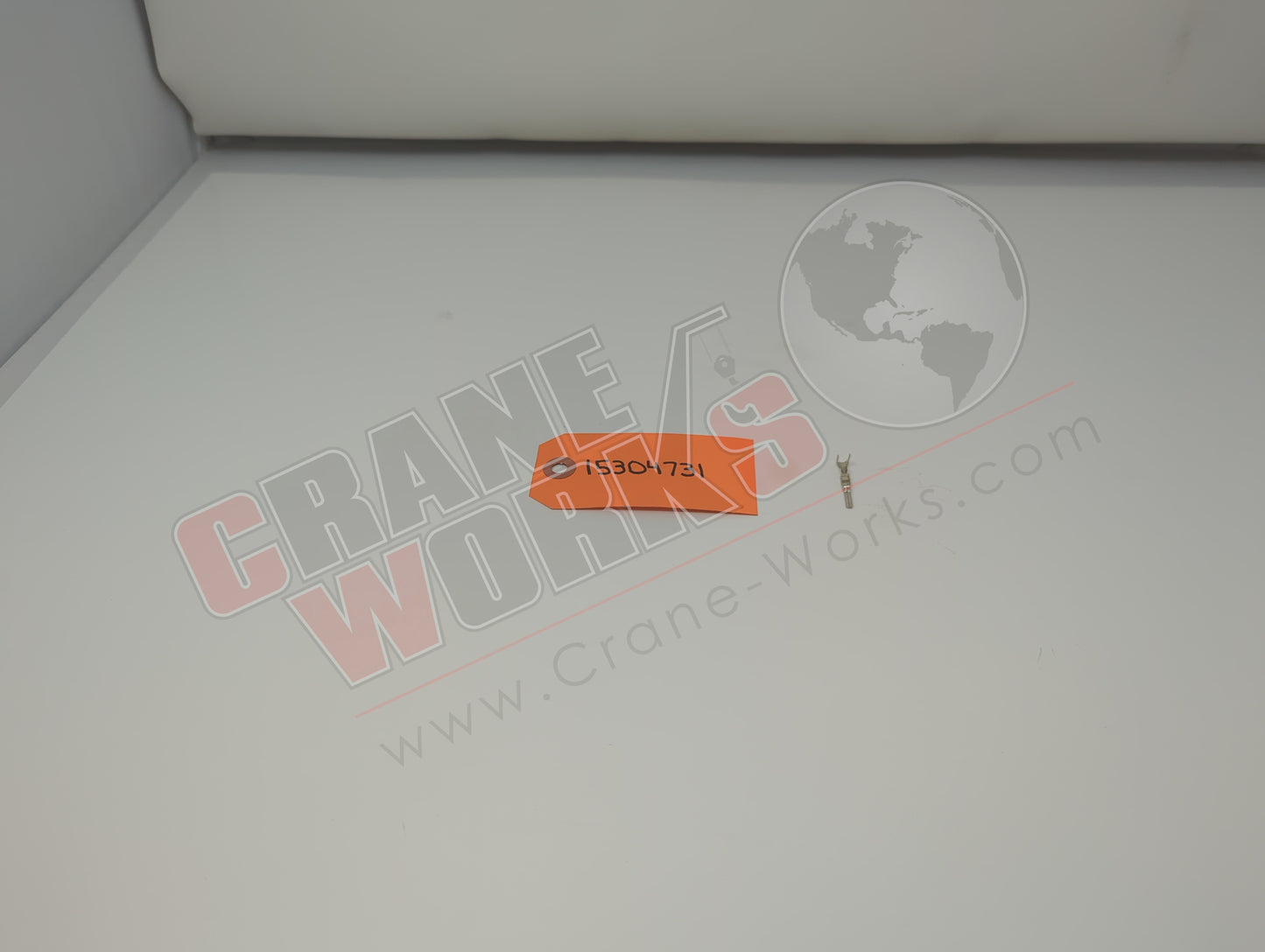 15304731 | New Terminal End, Male