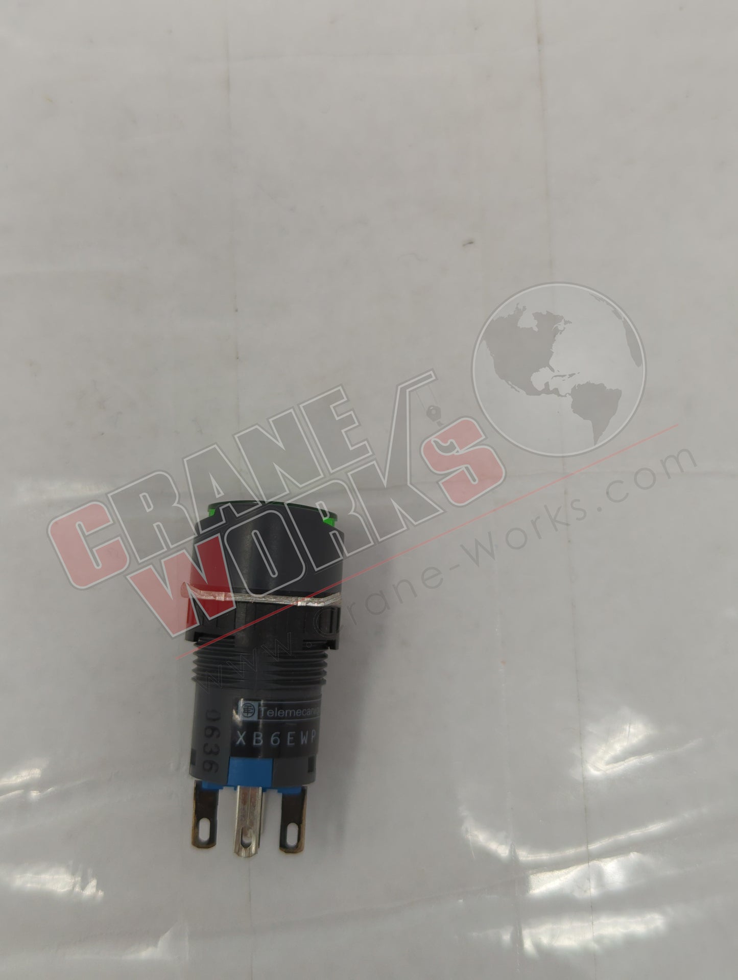 EEA4725 | New Taster+Led 16 Mm (Green)