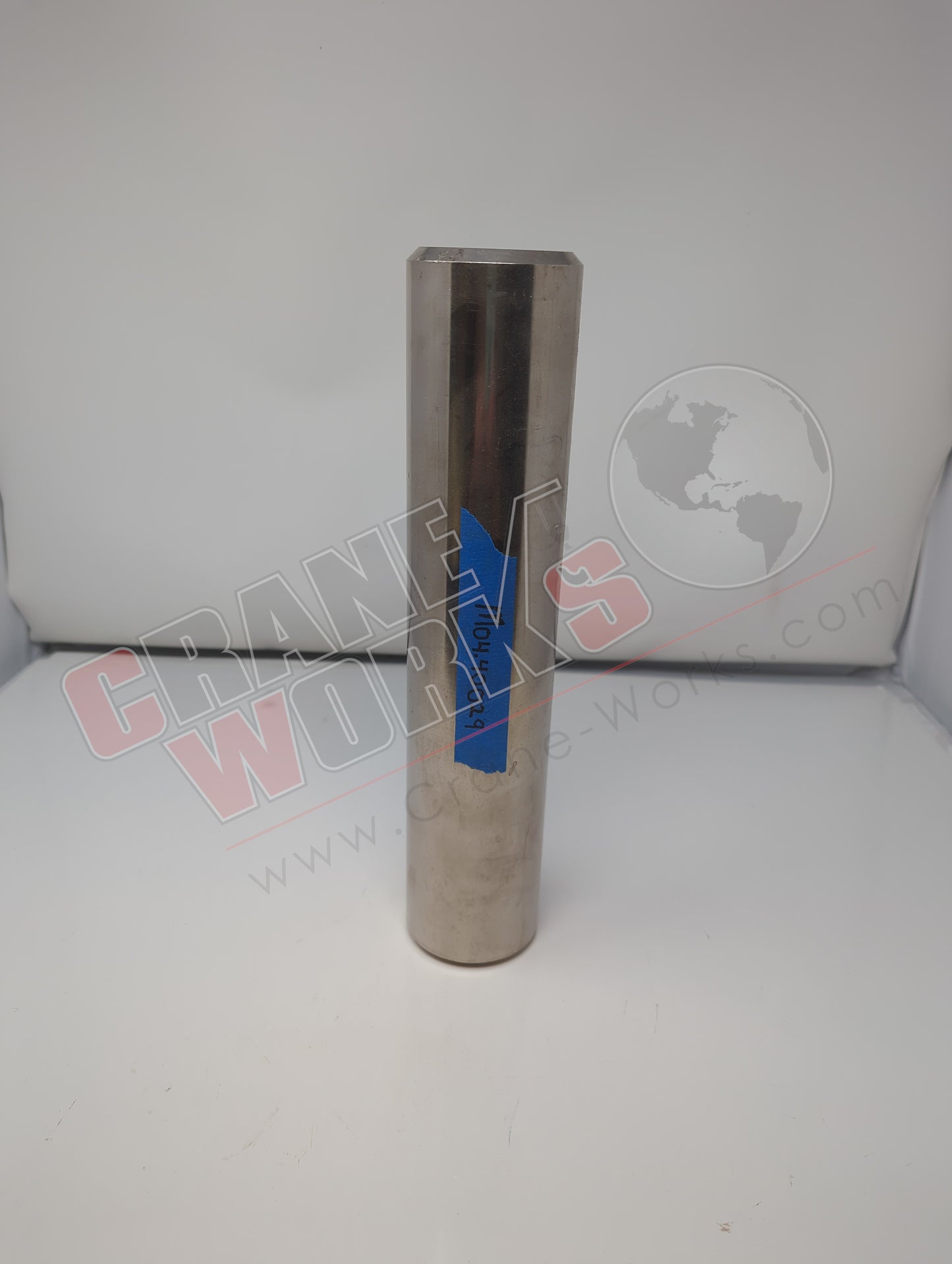 M04.40029 | New Pin; Outrigger Mounting