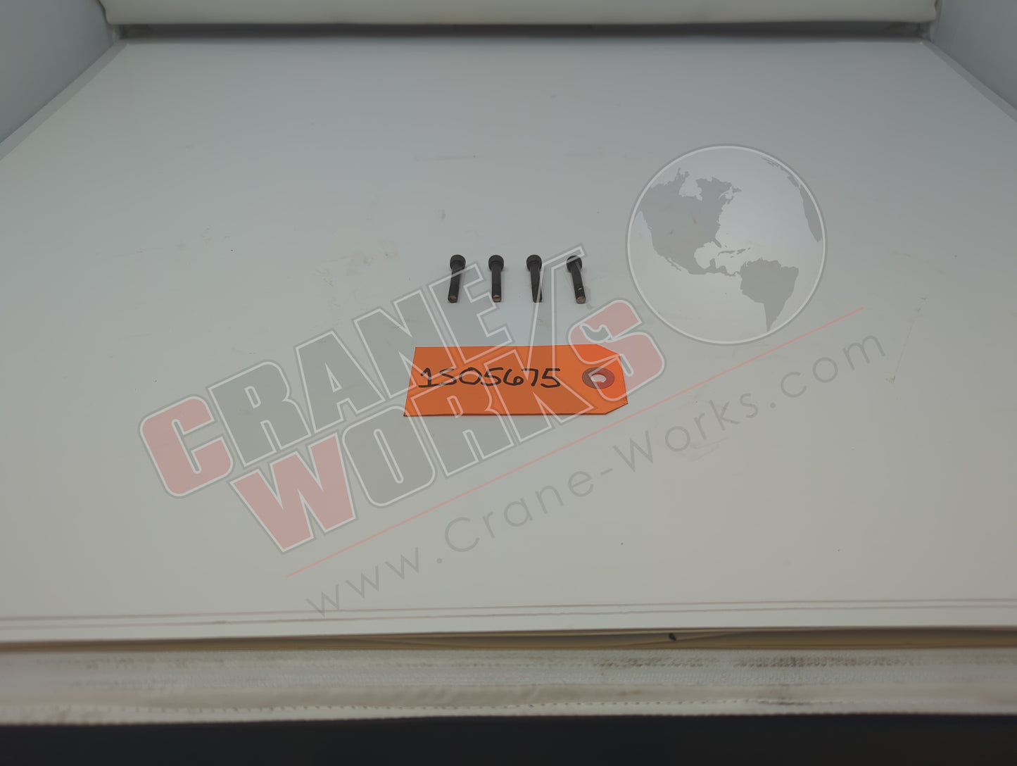 1S05675 | New Screw For Chains