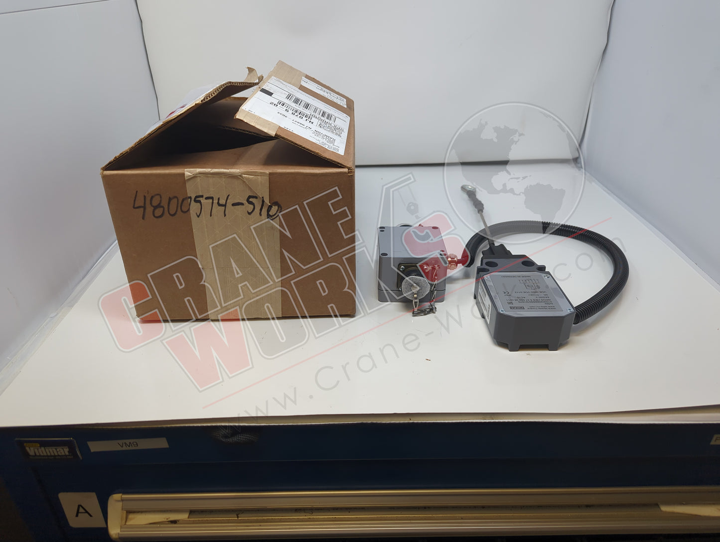 4800574.510 | New Switch; A2B & W/Jxn Box