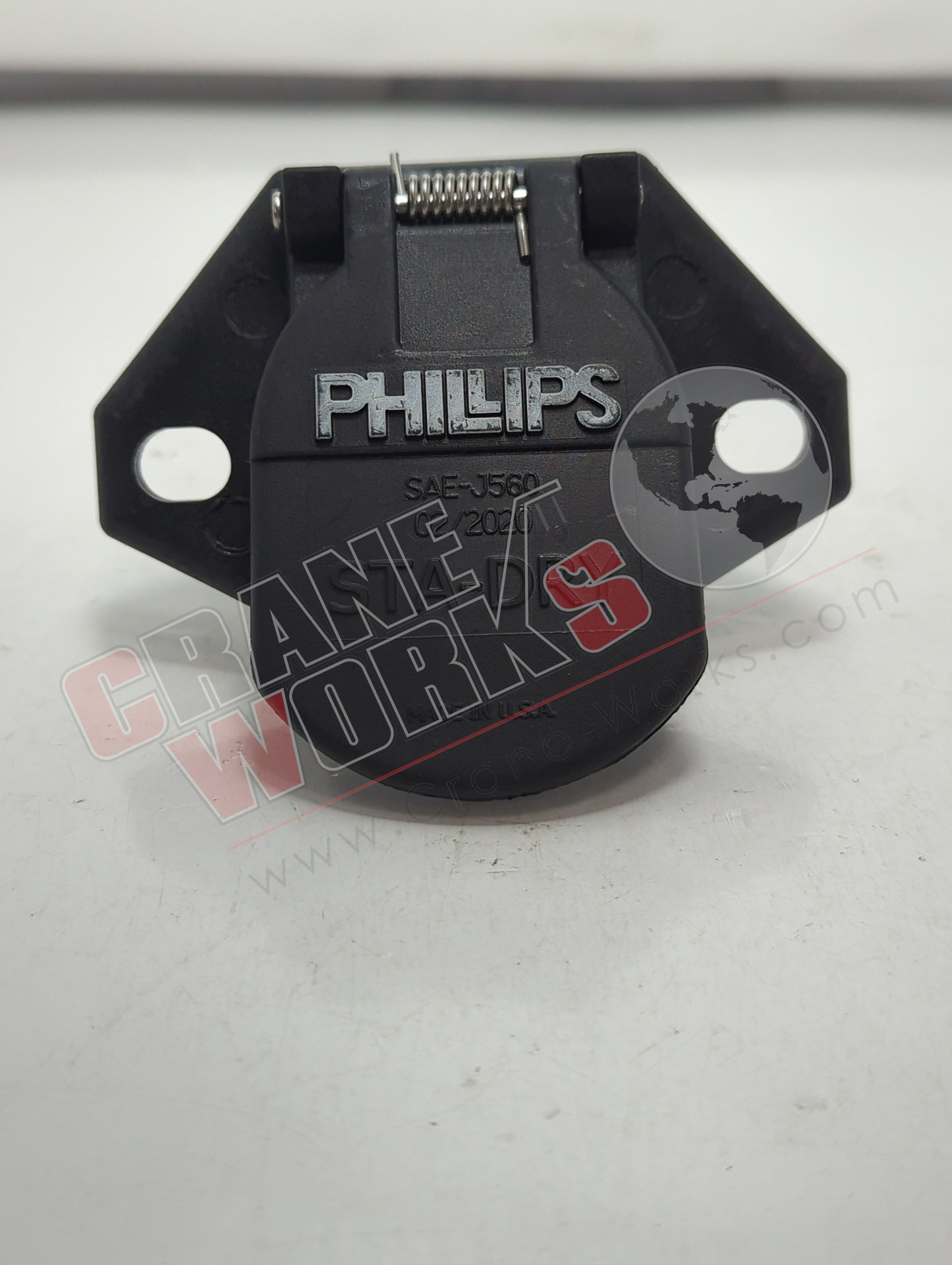 16-724 | New 7 Way Female Trailer Plug