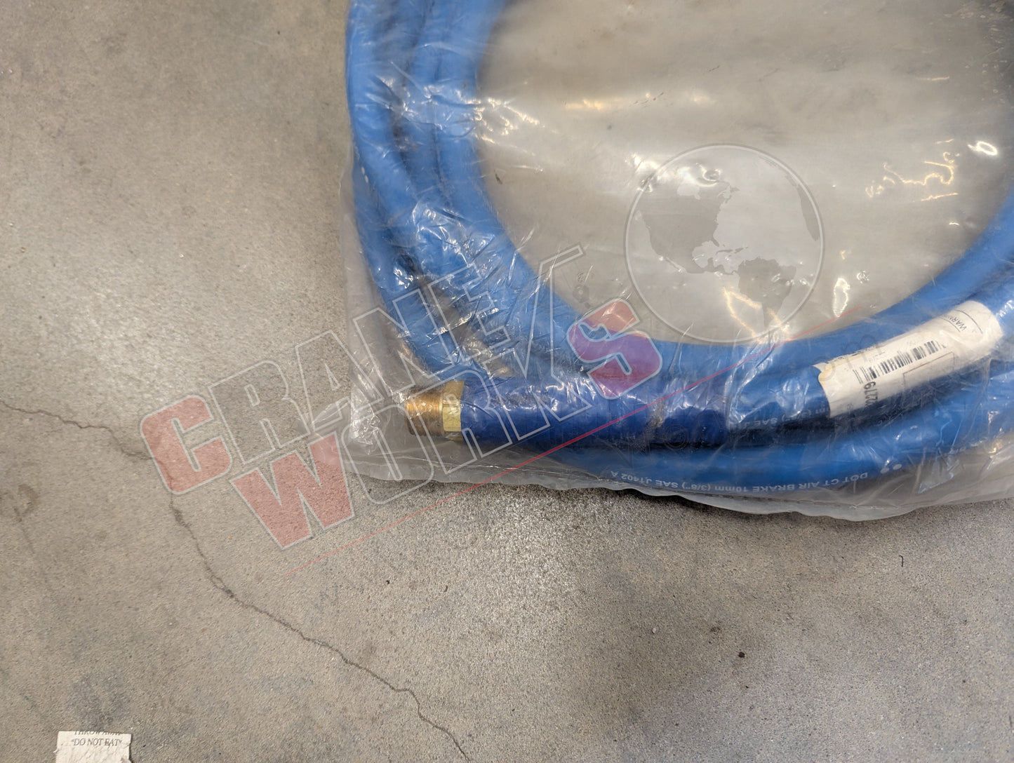 13B15201 | New Blue Air Line Straight