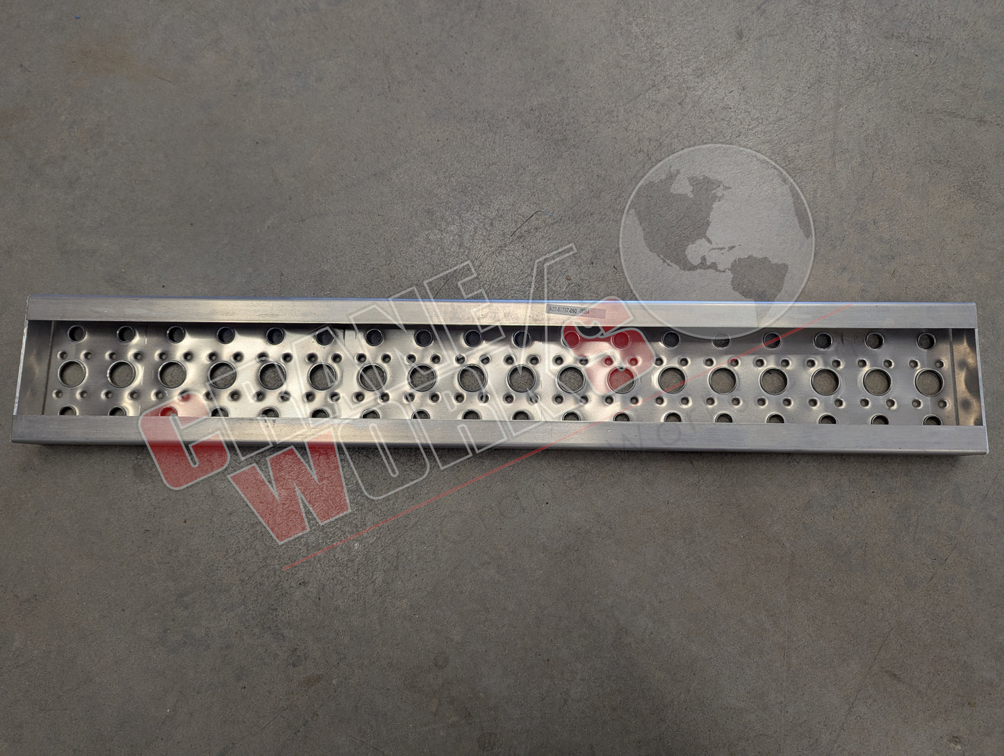 A22-57757-090 | New Cab Step