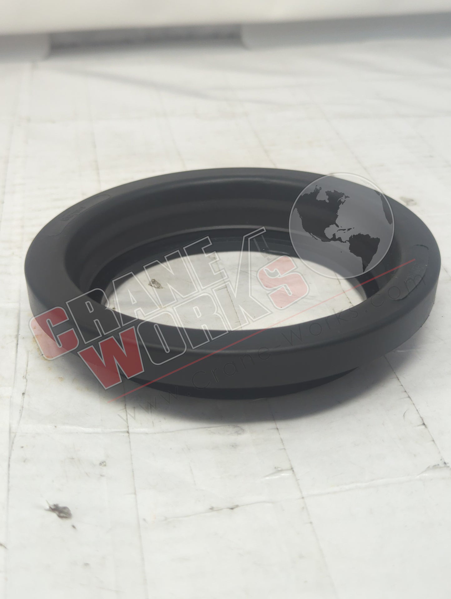 5624050 | New 4" Round Flush-Mount Open Back Grommet