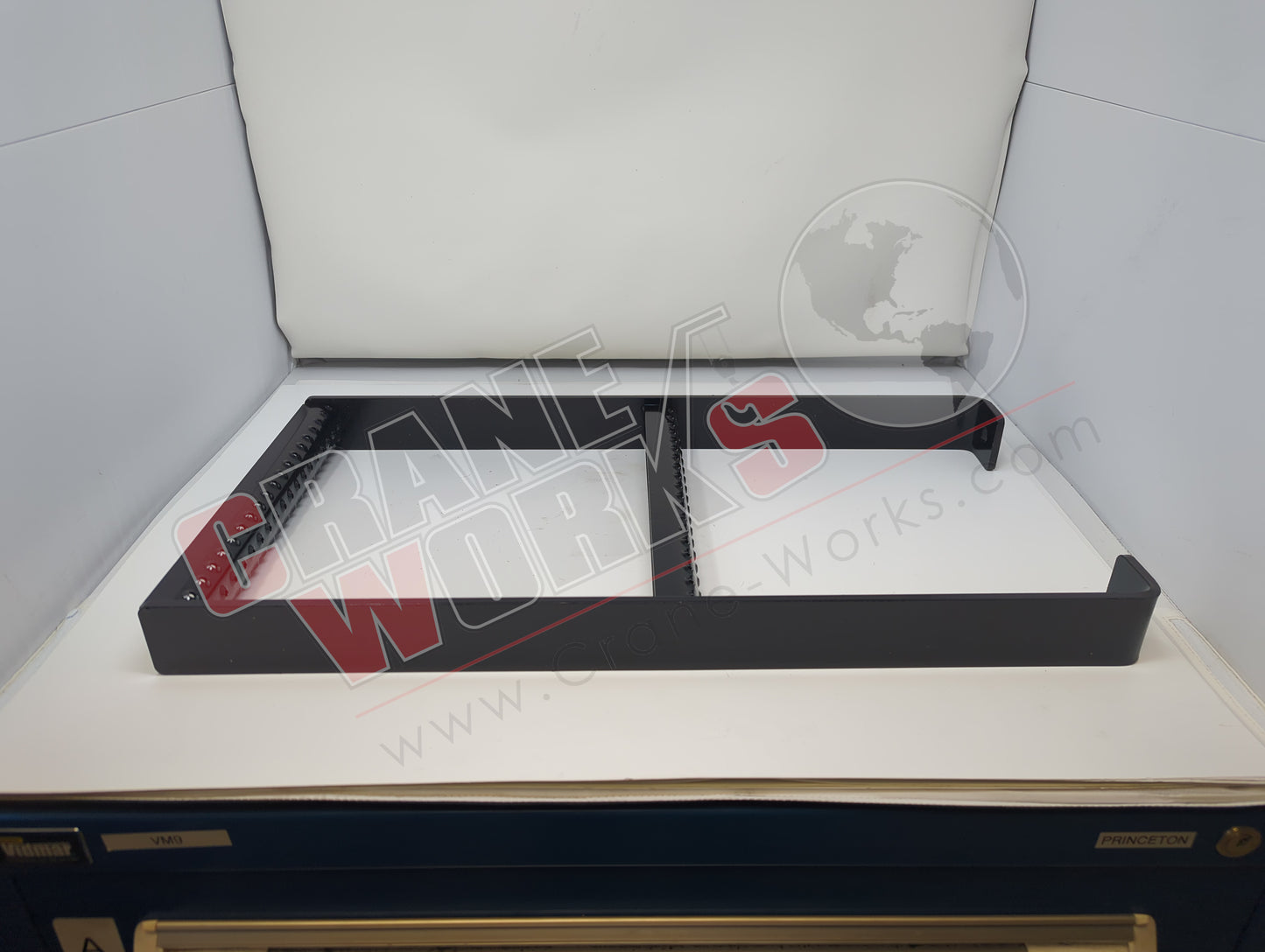 5232412 | New 2 Rung Truck Step