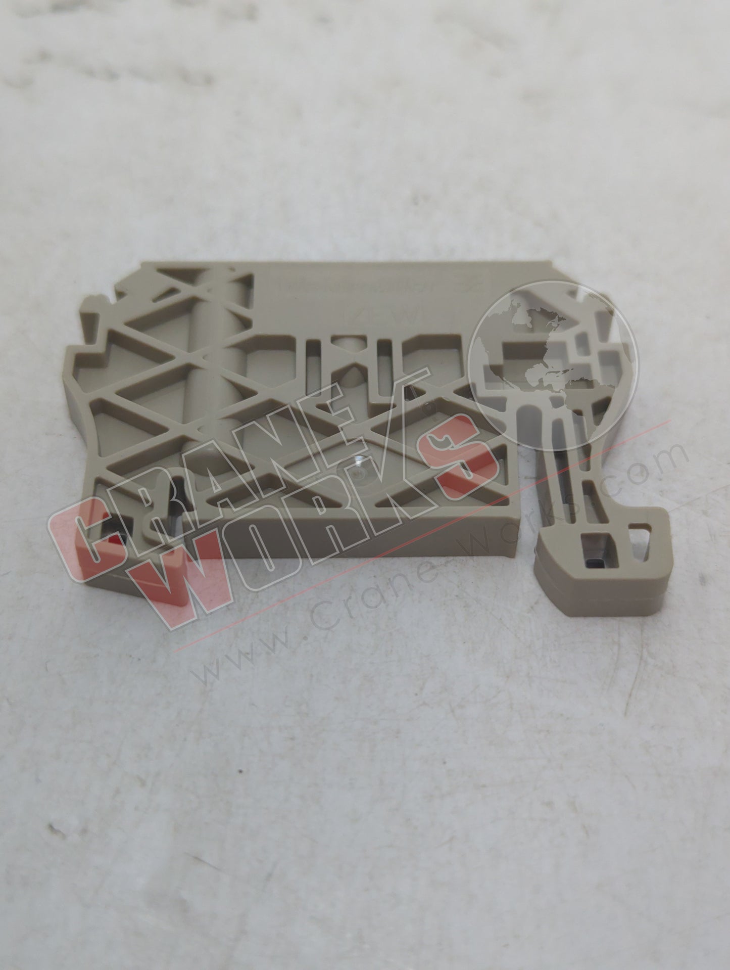 EEA4558 | New End Plate