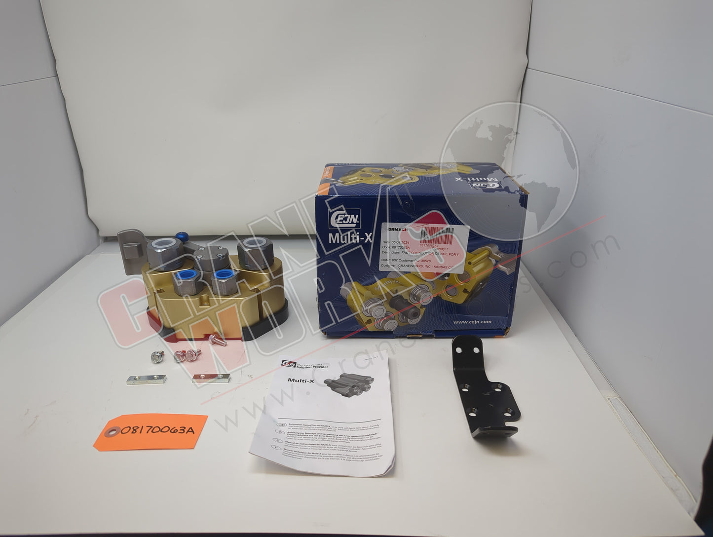 08170063A | New Fast Connection For Fly Jib Female