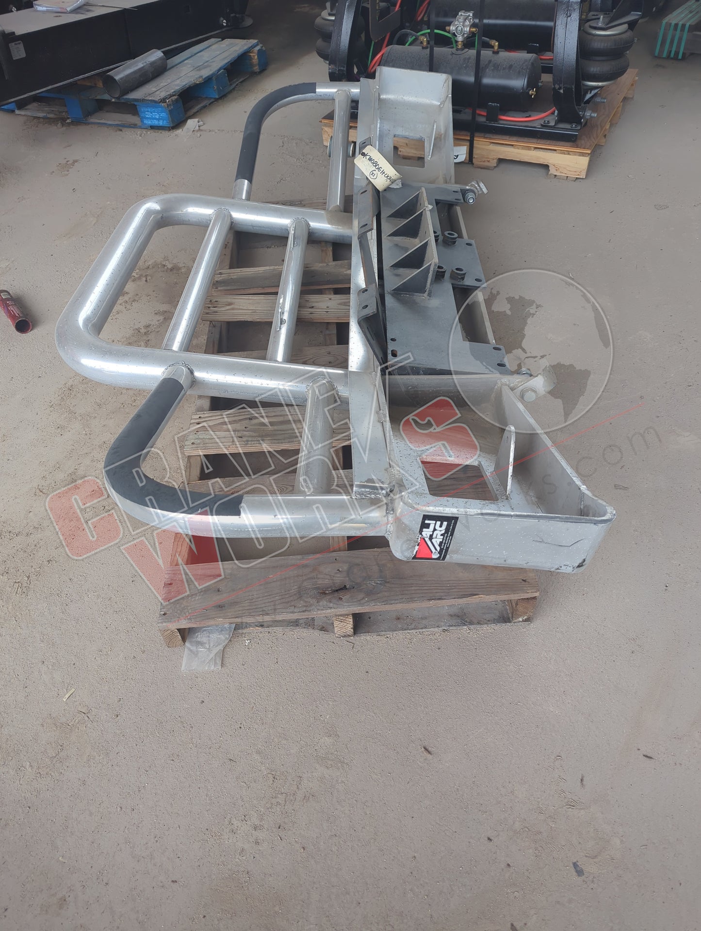 KW080EH00412 | New Ali Arc Bumper