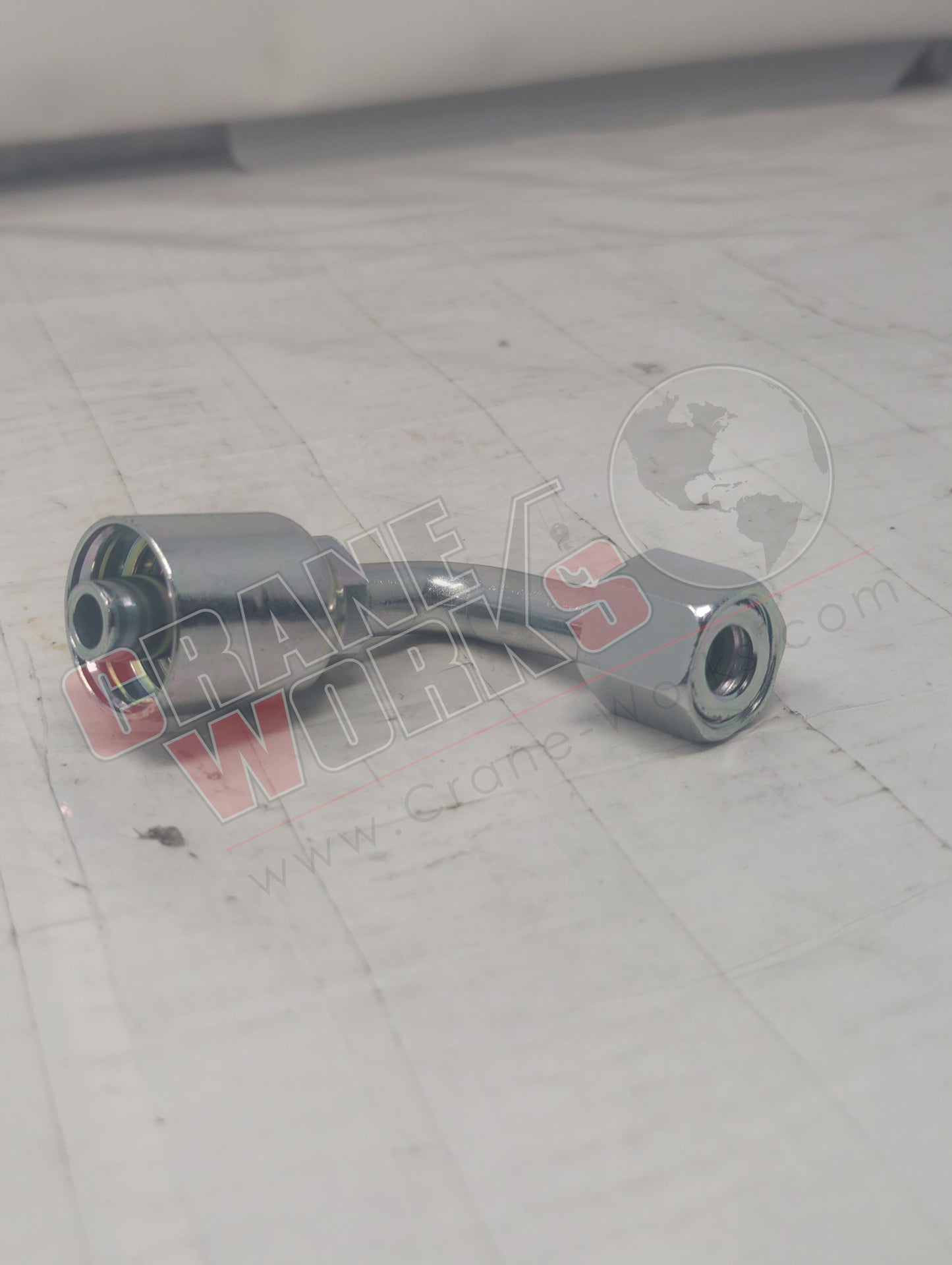 1J143-08-08 | New Fem Sealock Swivel 90El-Long