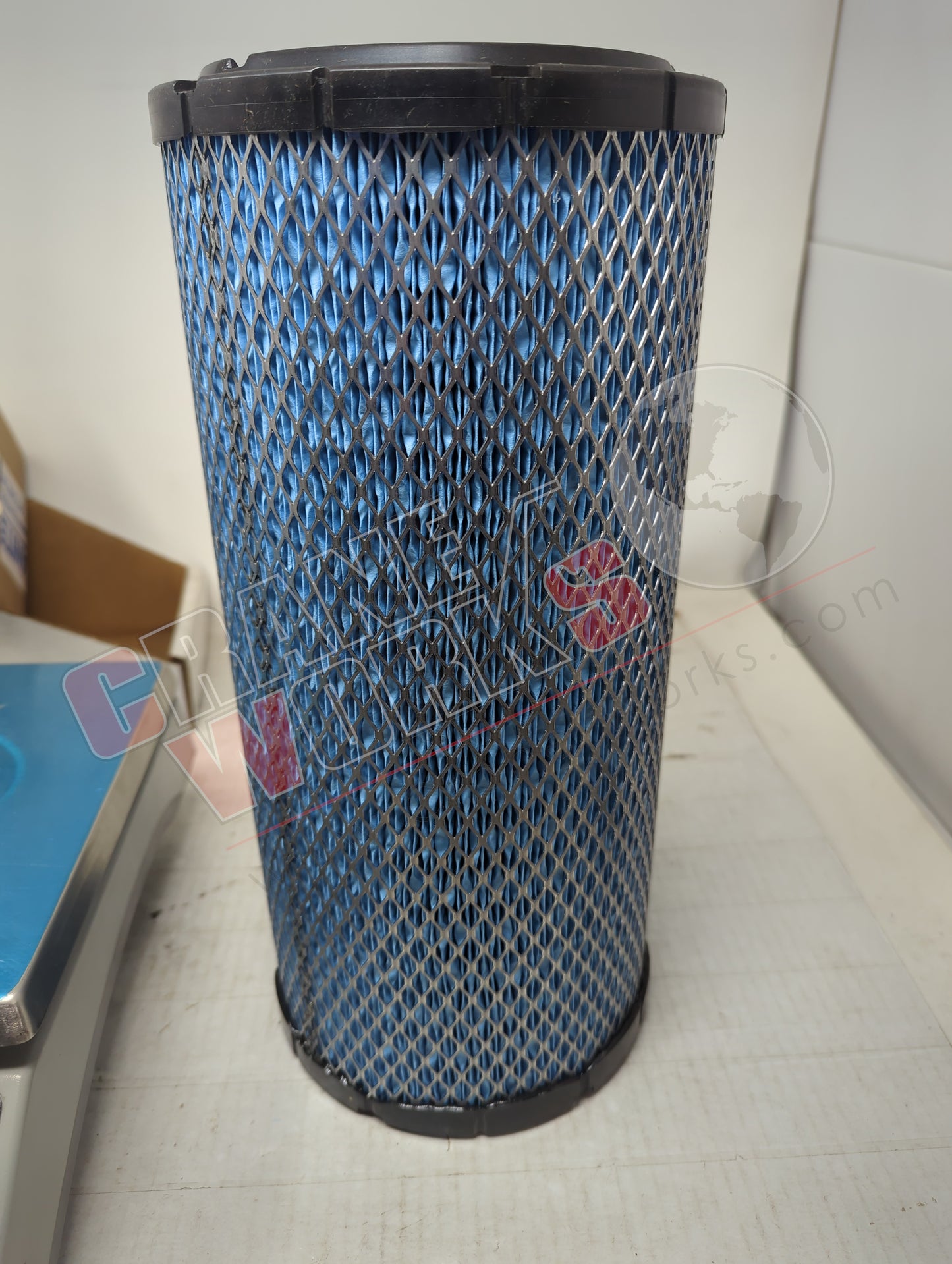 KV16429 | New Engine Air Filter Element - Primary