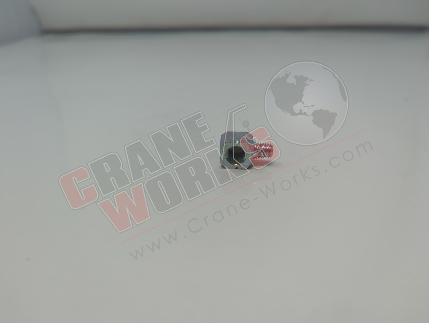 F000543 | New E. Adapter 1/4" Unf 1/8" G