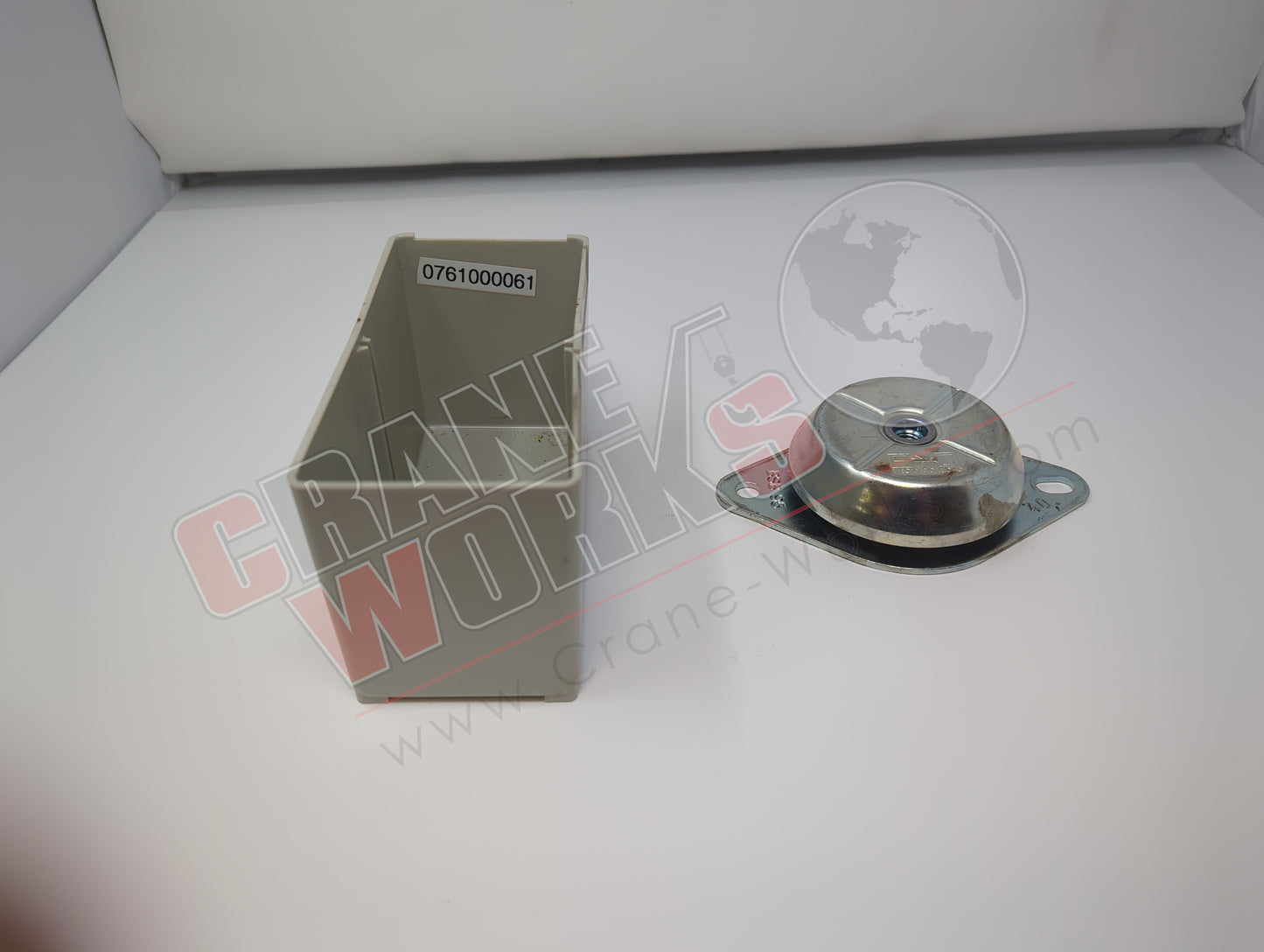 0761000061 | New Motor Mount