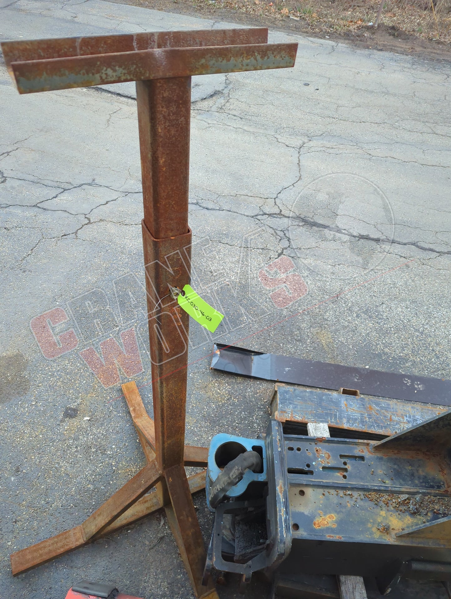 KC 030-46-03 | New Boom Rest, 13.375 Overhang