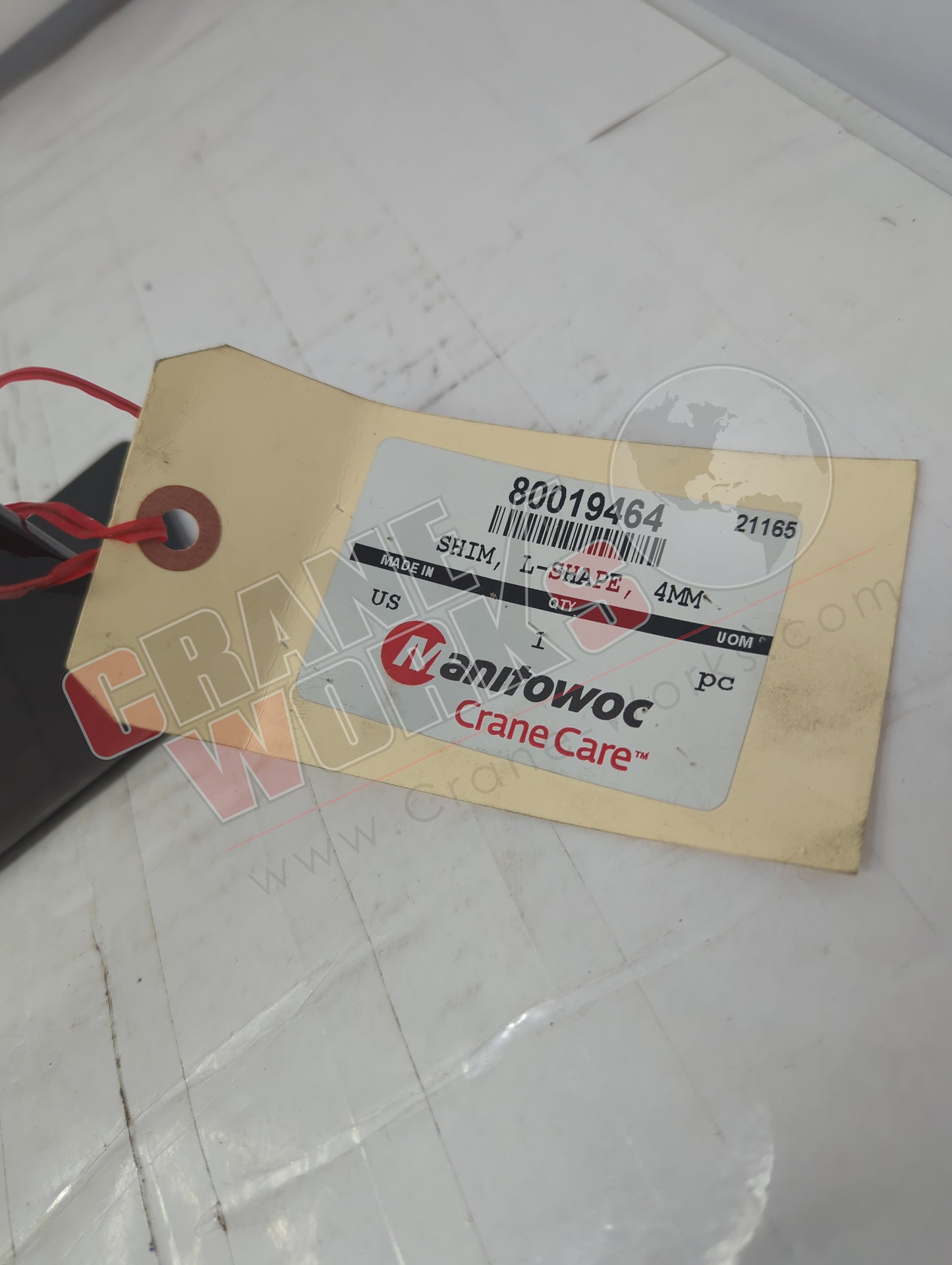 80019464 | New Shim, L-Shape, 4Mm