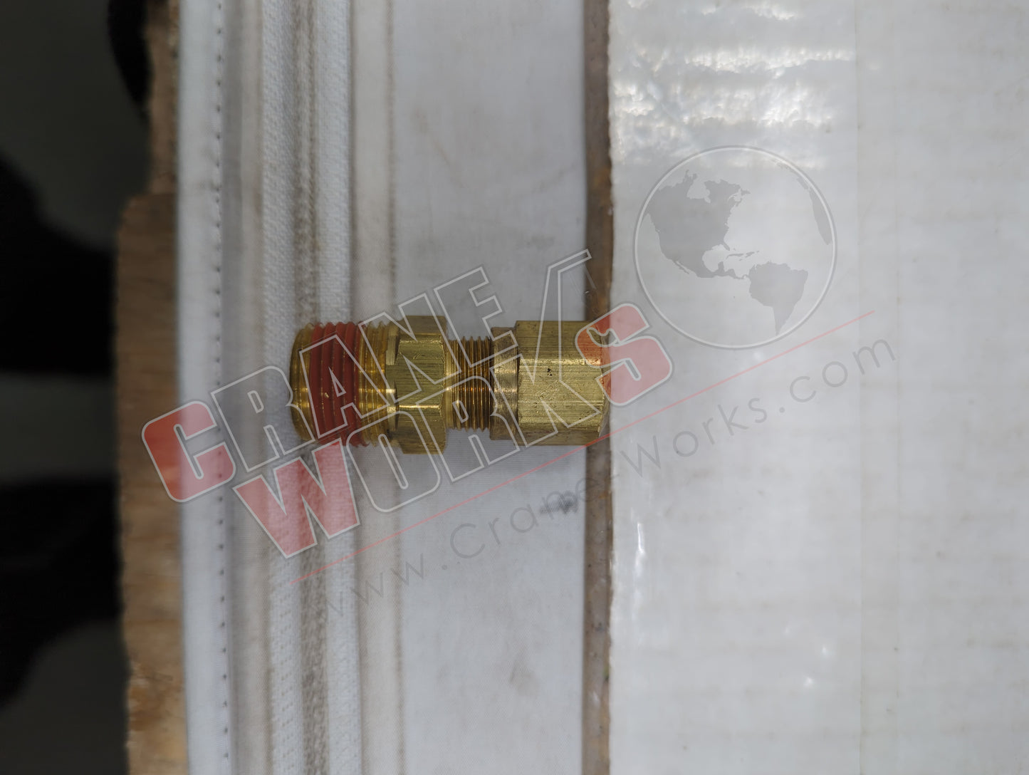 10765 | New 3/8 Tube-3/8 Mpt (68Nta-06-06)