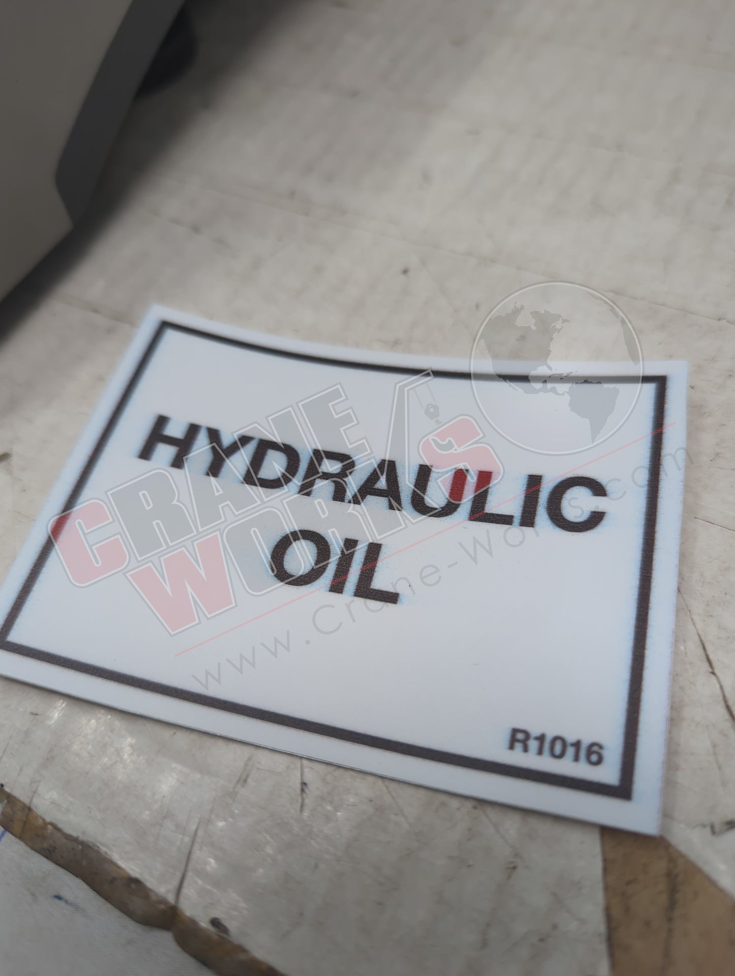 R1016 | New Hydraulic Oil