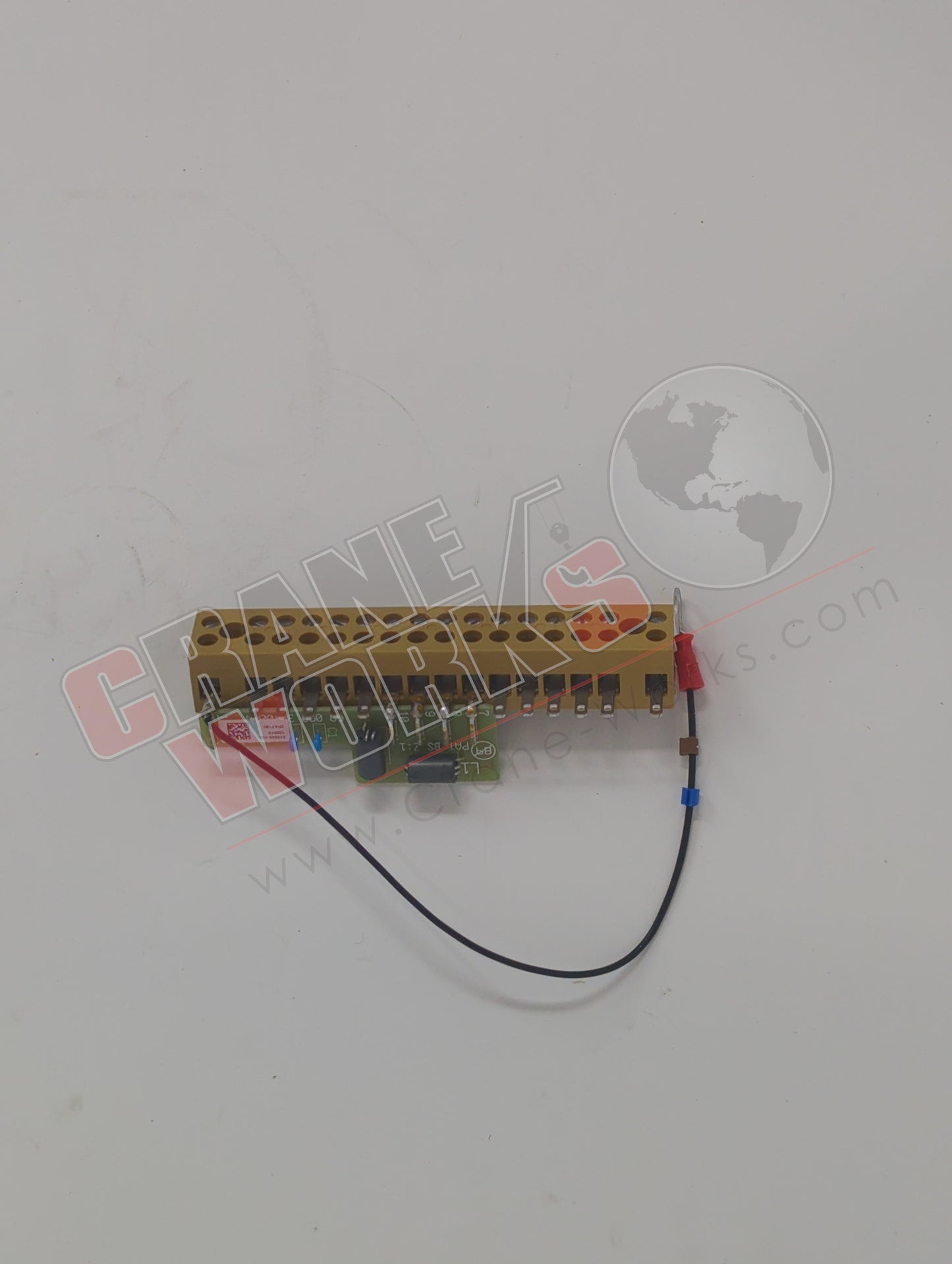 Picture of 9333101557, a  New Terminal Strip, angle 2.