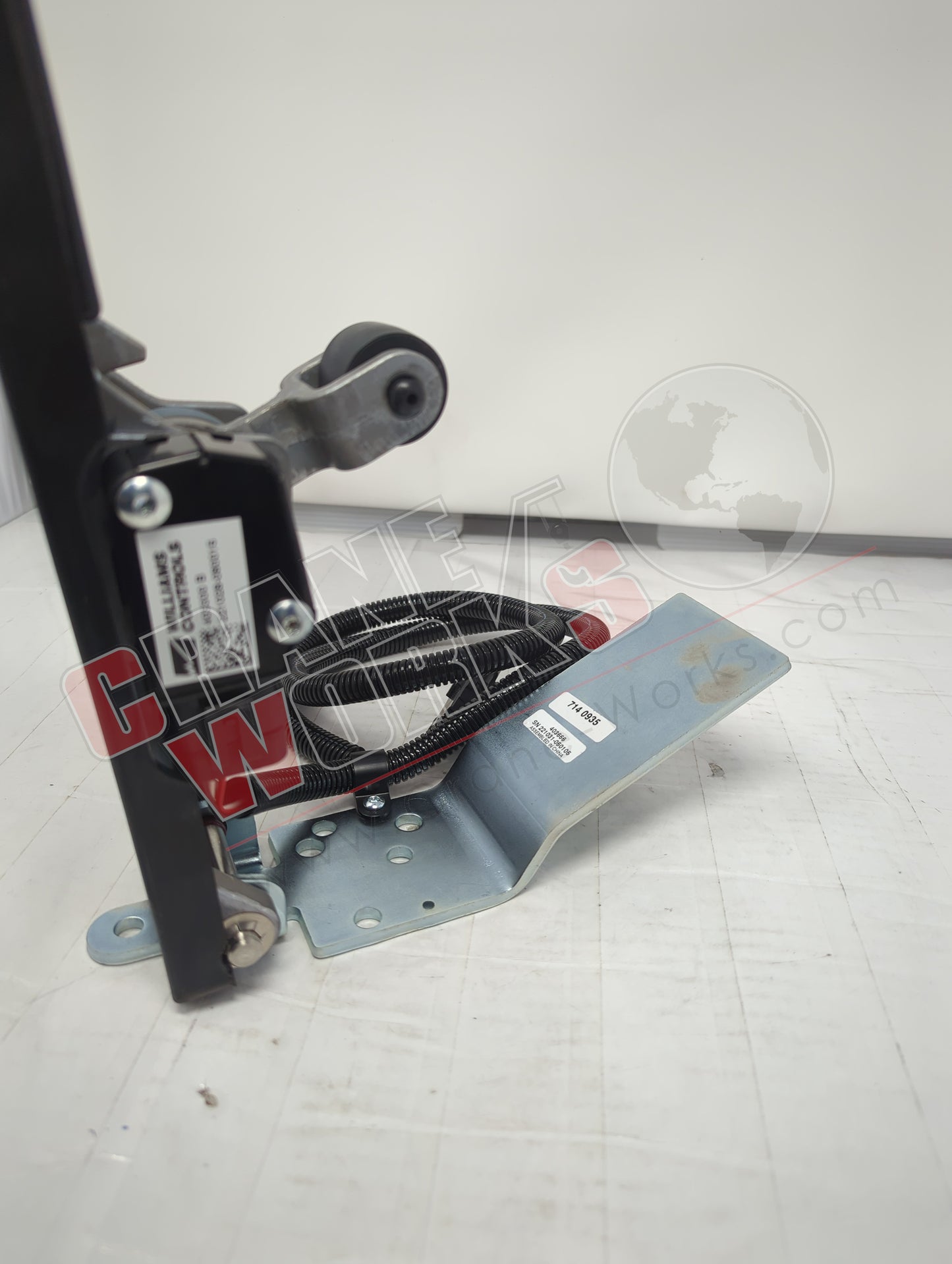 714 0935 | New Pedal