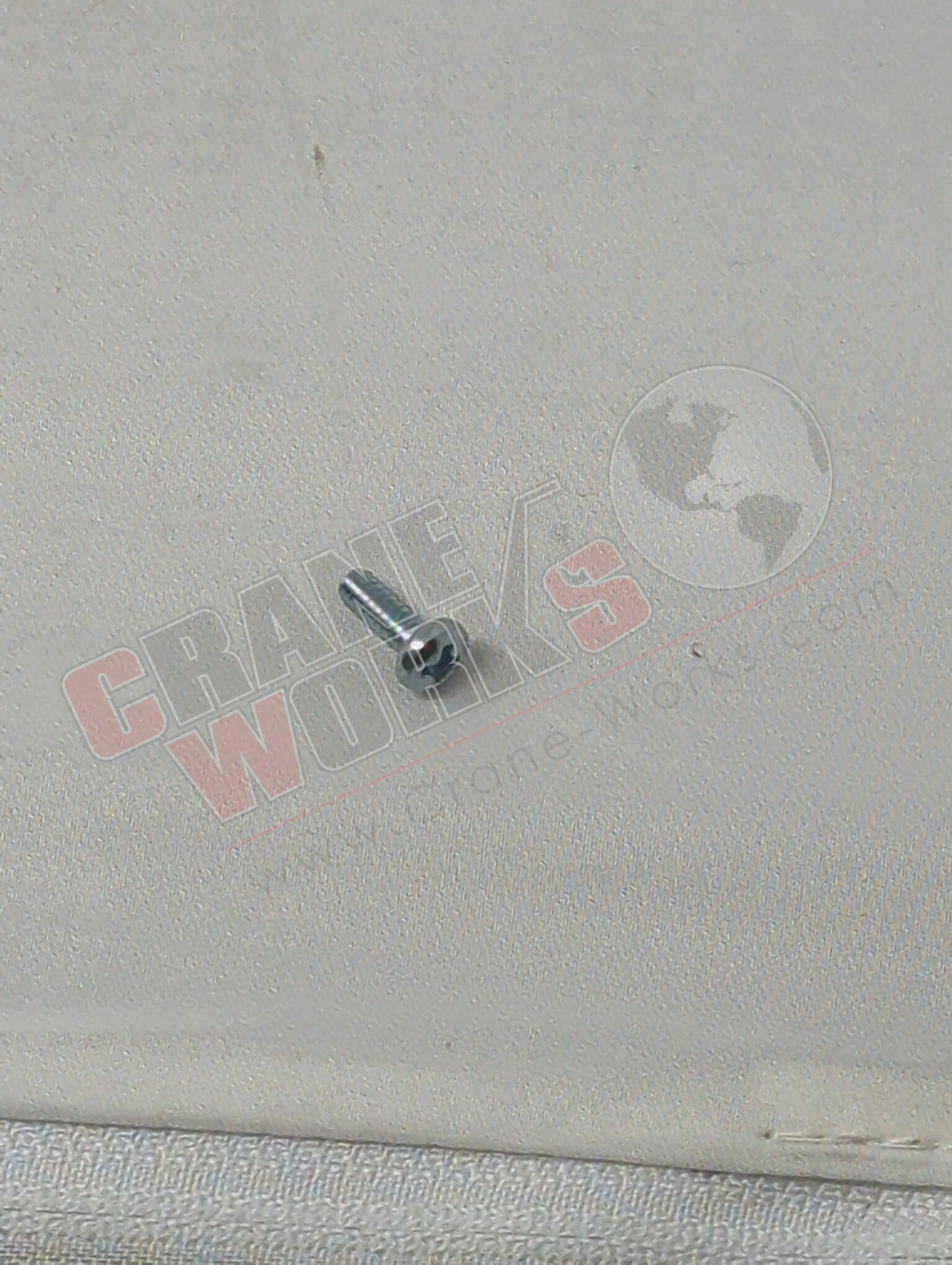 '-35801-1 | New Ph Pan Hd Mach Scr 6-32X3/8 (33301)