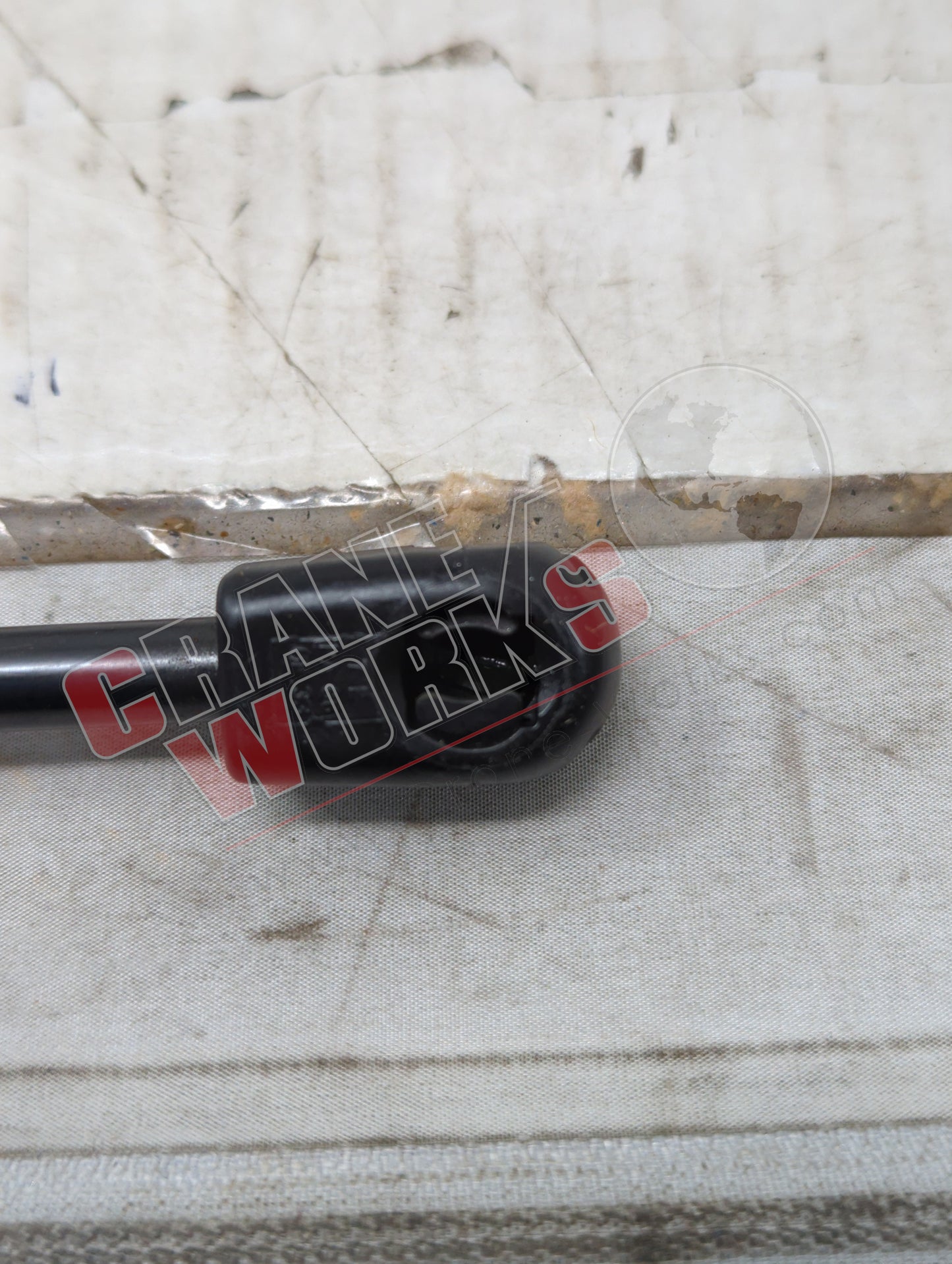 L69473 | New Spring/Gas,Main Hood