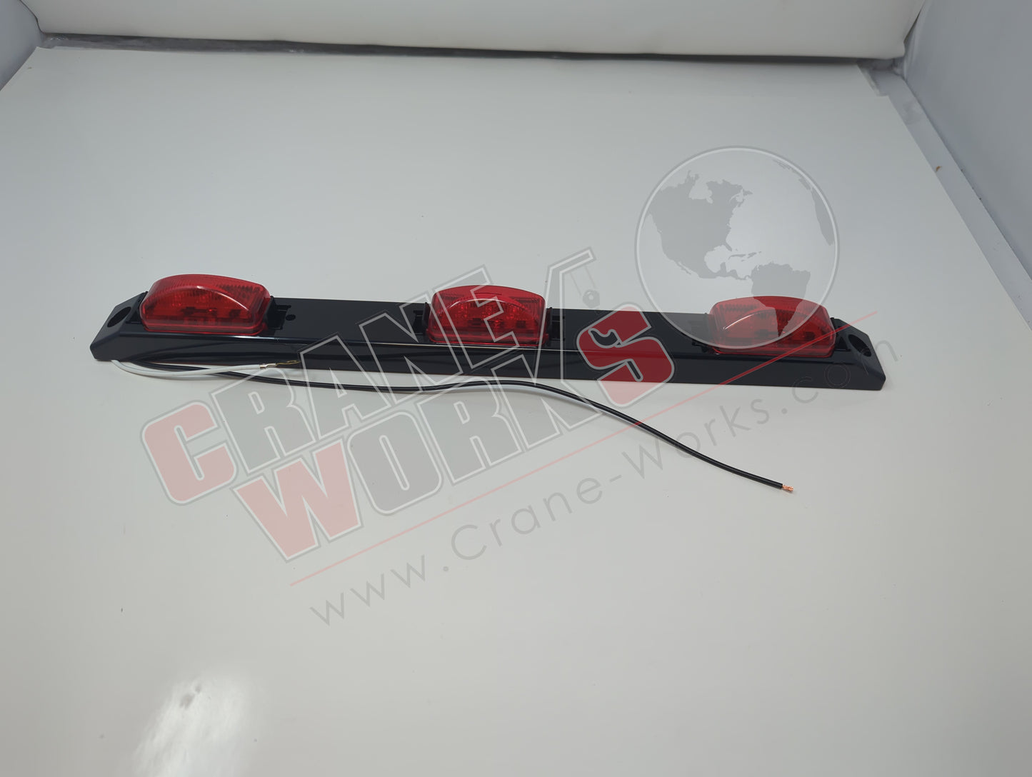 5621719 | New 3 Bar Light, Led