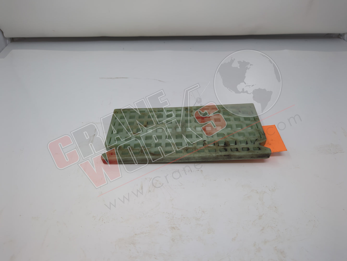 HF 933 | New New#Hf1377A+00012