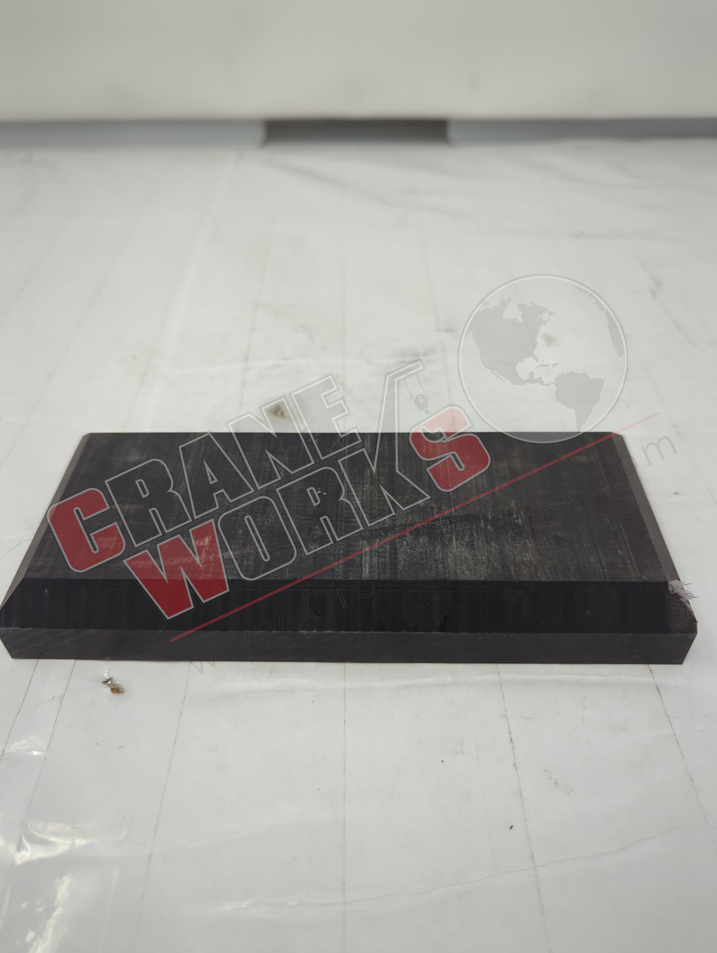 7097279 | New Wear Bar