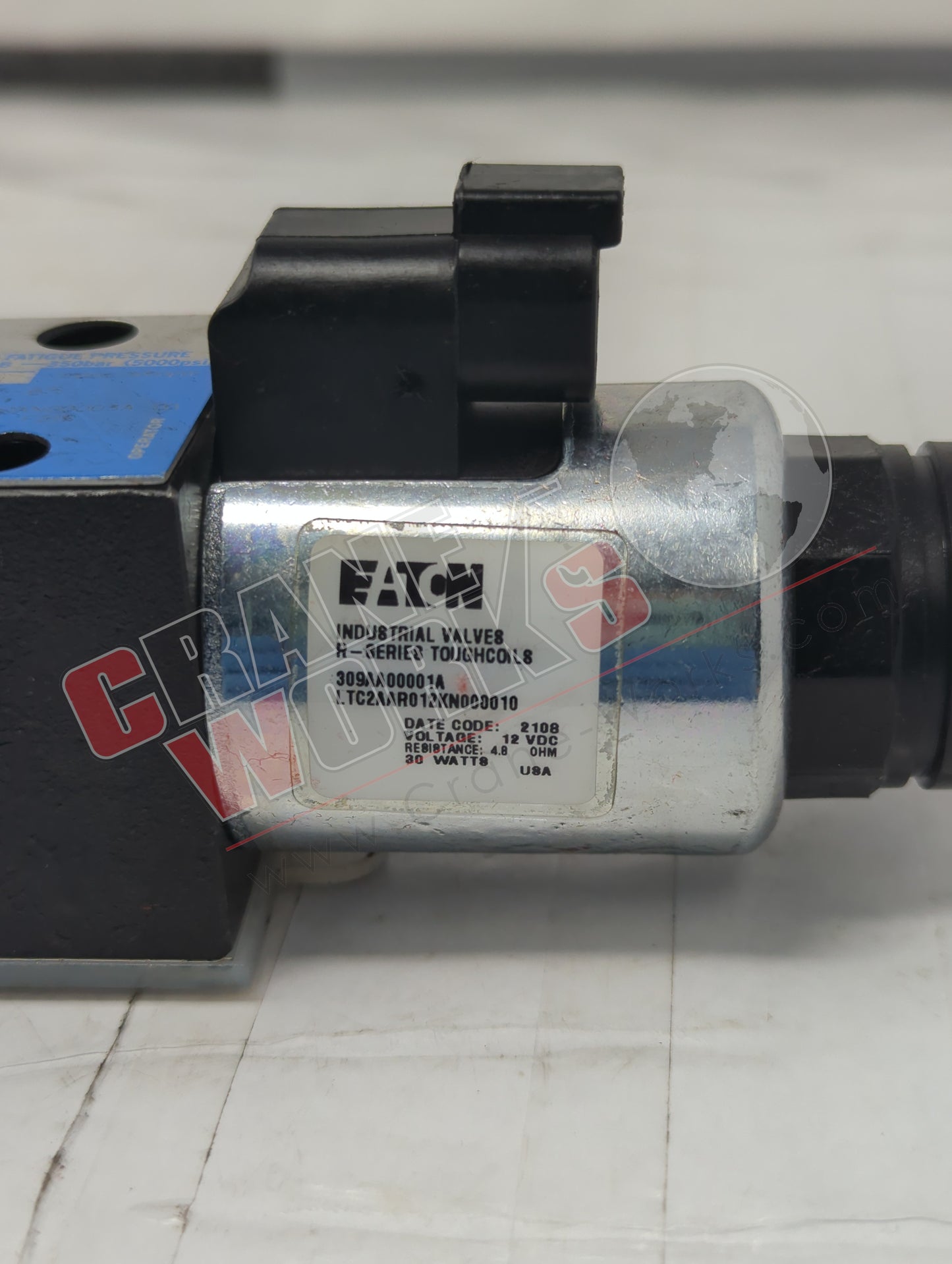 320989431 | New Valve, Do3 Stack Type, 4 Way, 3 Postion, Eaton