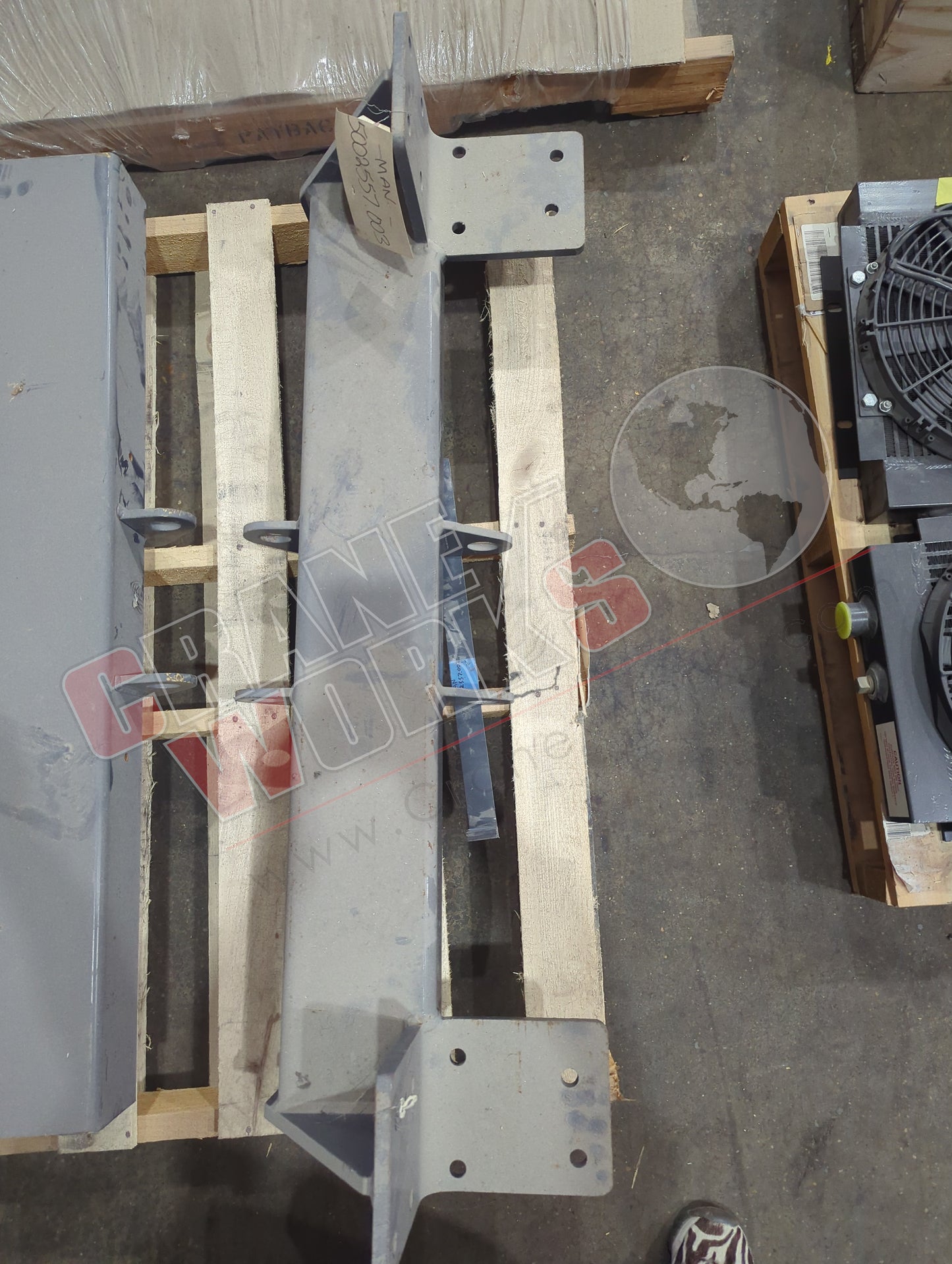 5002557.003 | New Fbs Mntg Bracket  T800