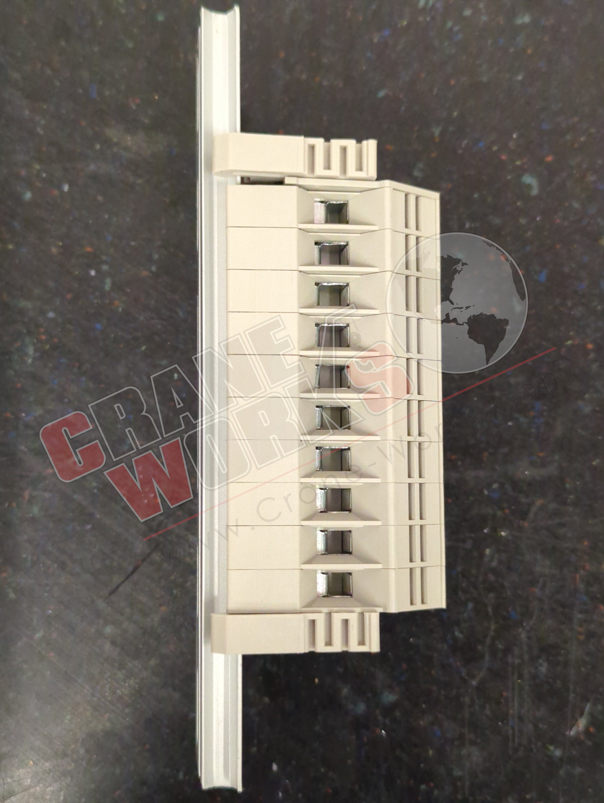 Picture of DK6N, a  New Terminal Block Box 50Amp 600 Volt, angle 3.