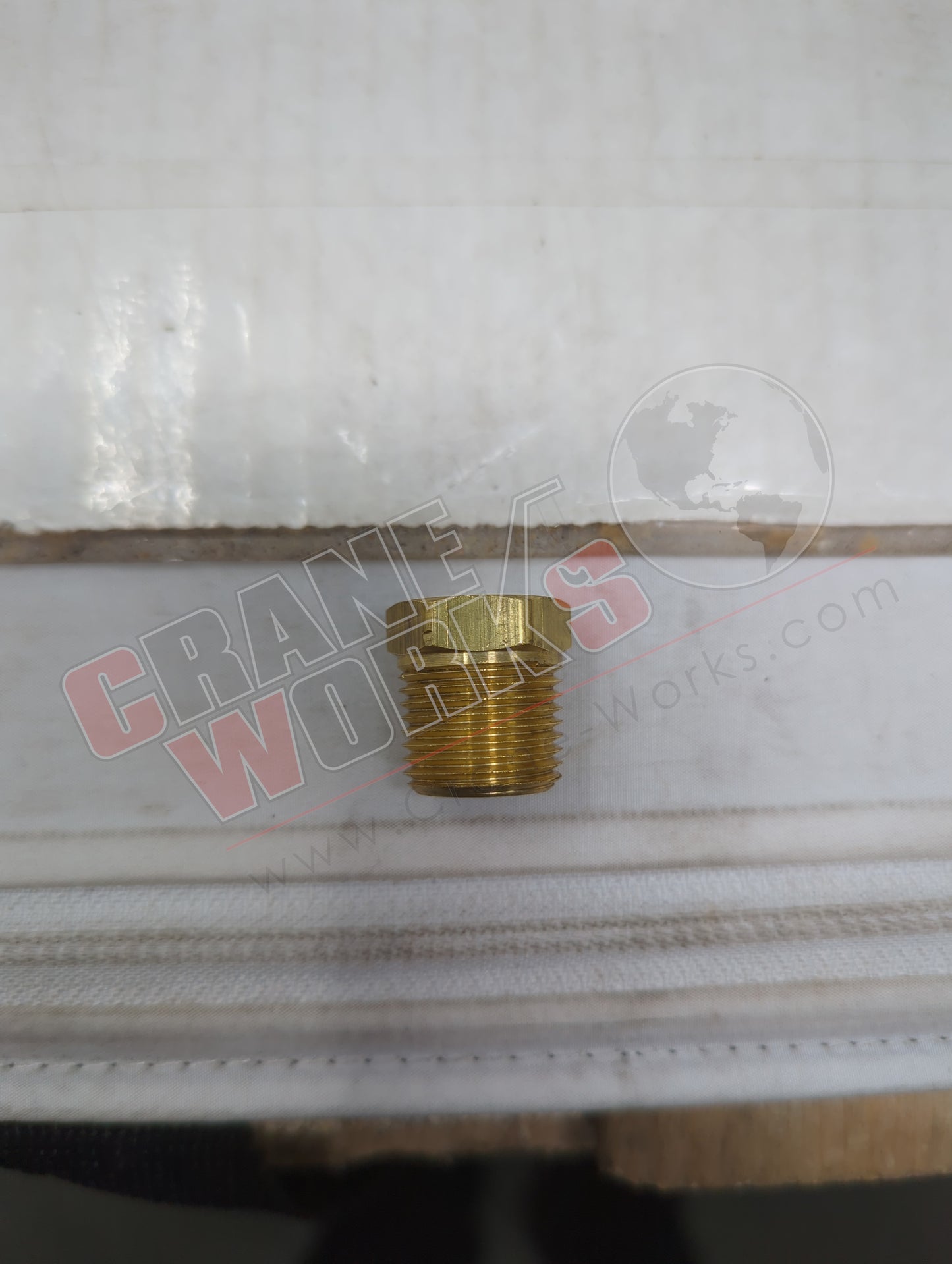 '-11083-6 | New 3/8" Brass Plug (218P-06)