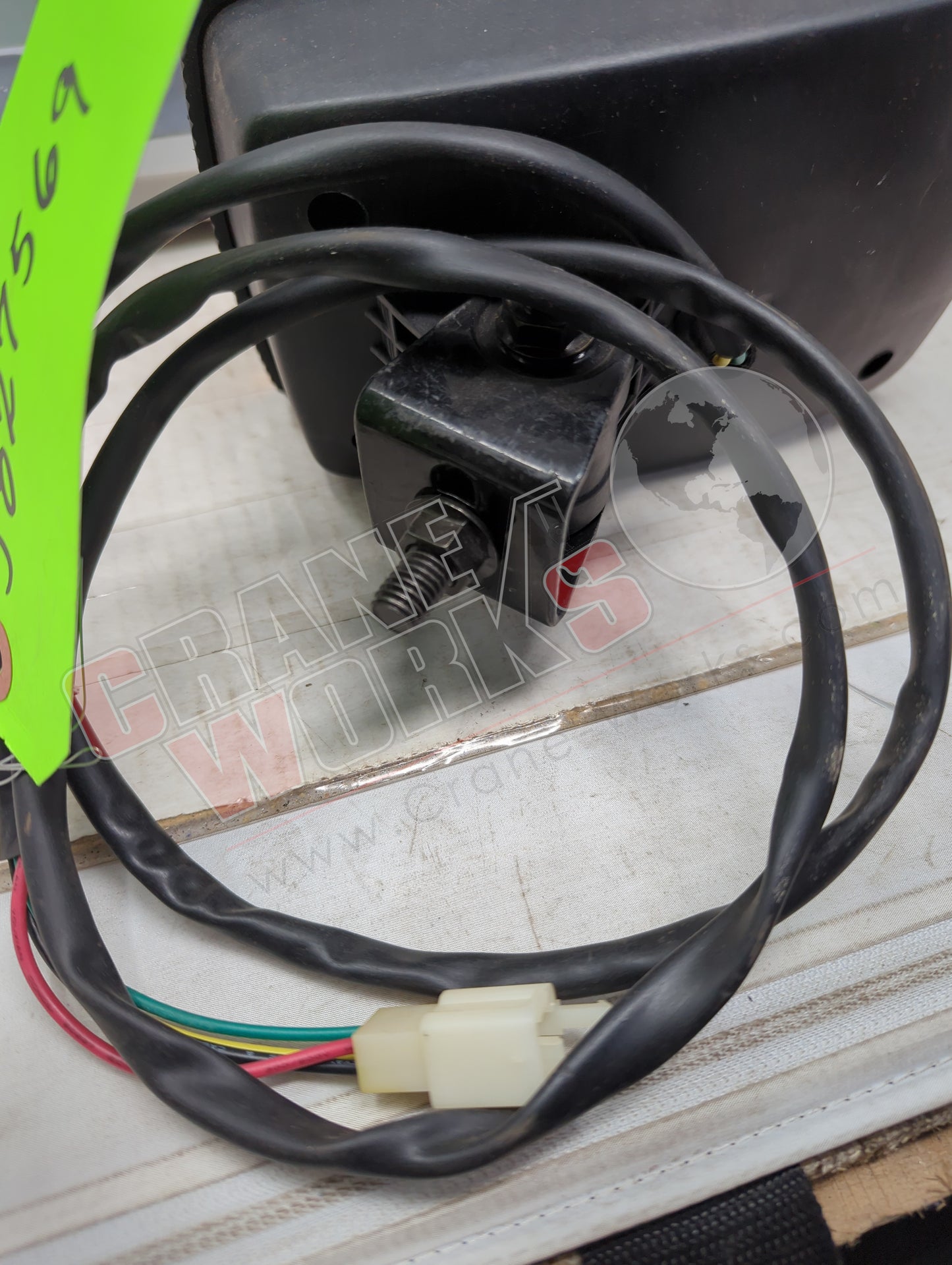 J827569 | New Front Head Light