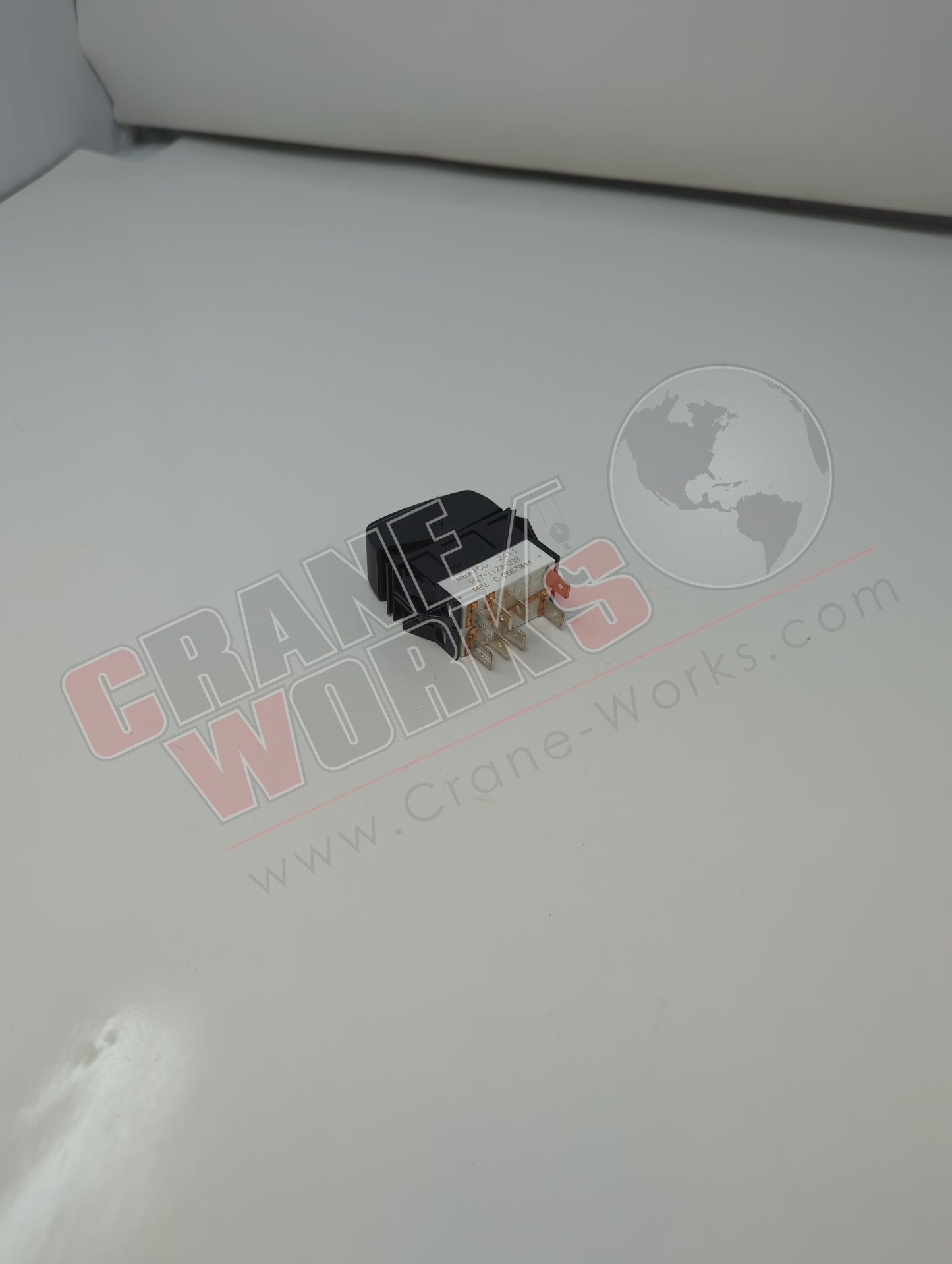 P27-1123-039 | New Kw Pusher/Tag Axle Switch