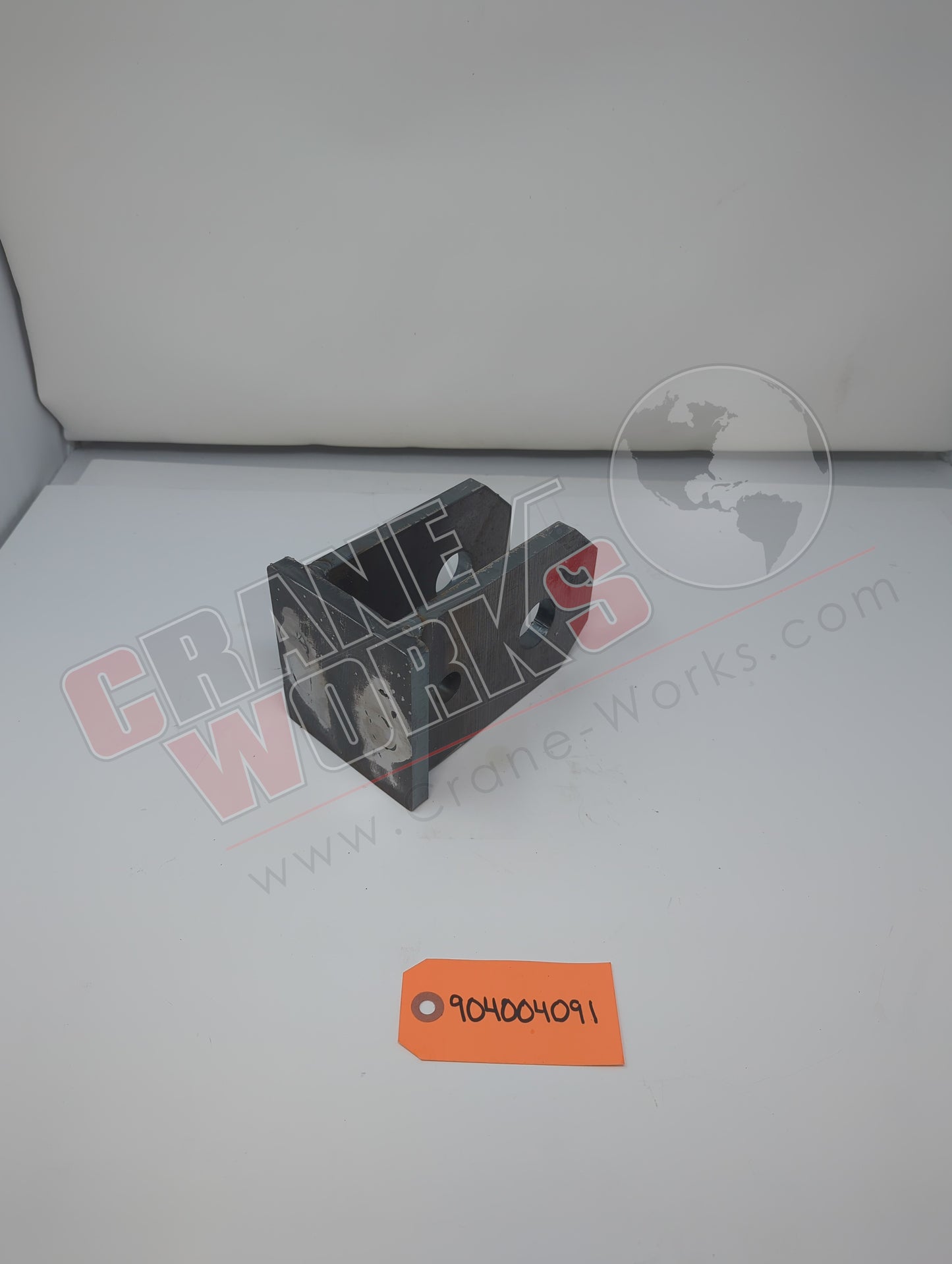 904004091 | New Chain Brackets