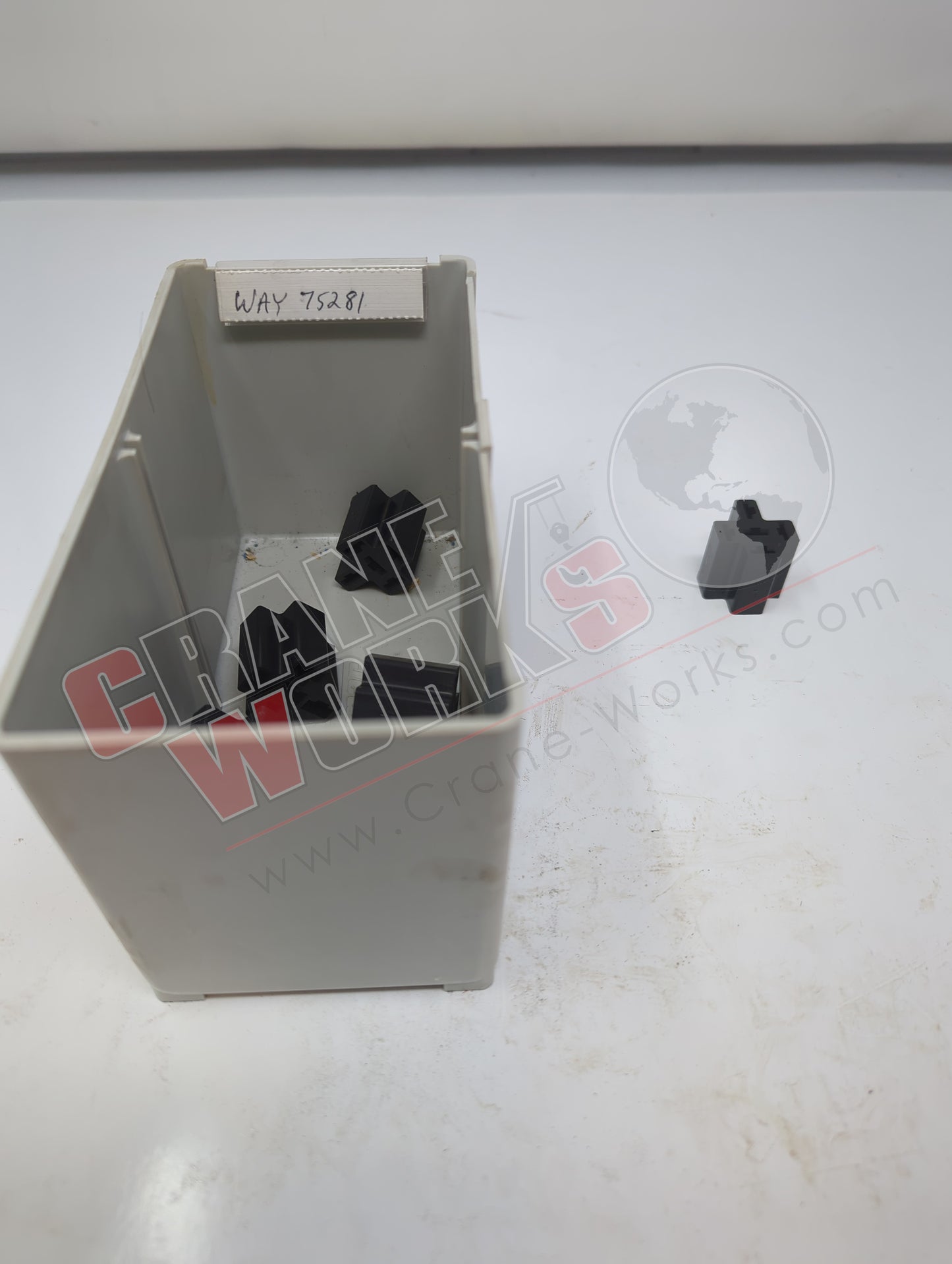 75281 | New Plug For Mini Relay