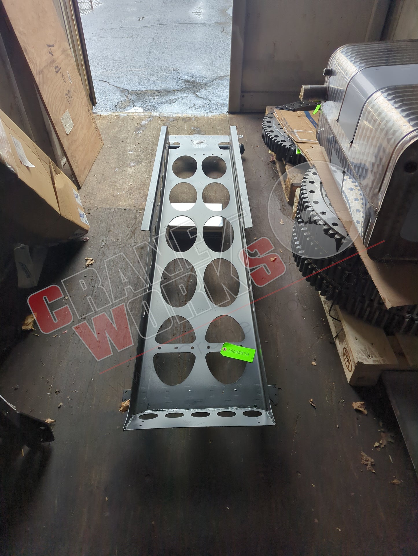 1S03537A | New Hose Carrier Tray (Sn 10003 & Up)