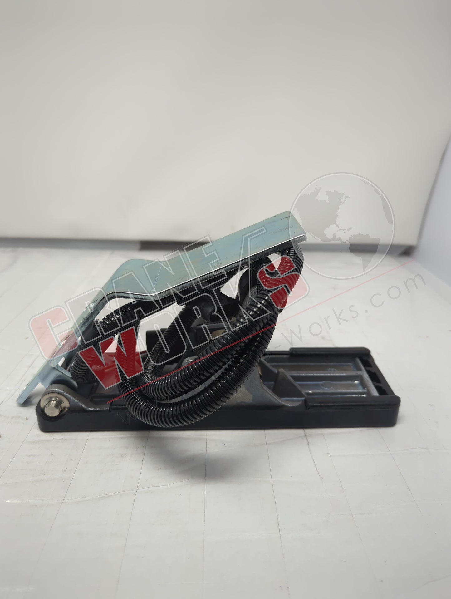 714 0935 | New Pedal