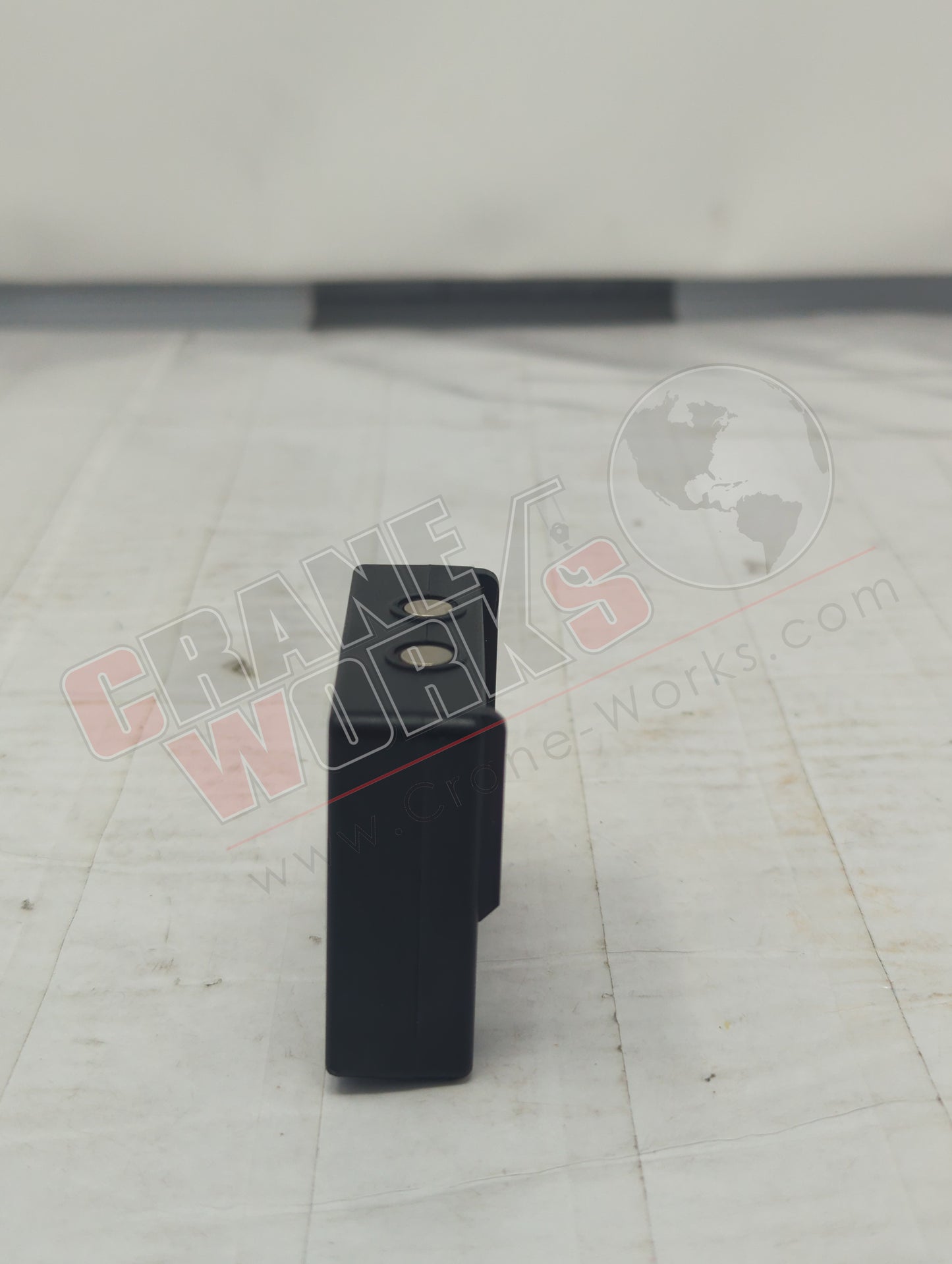 68300900B | New Battery, Remote, Black