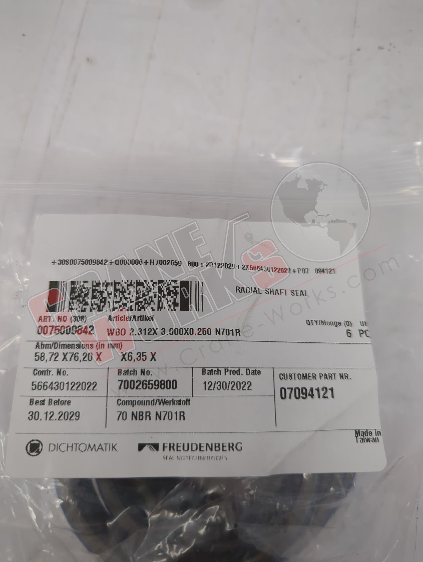 07094121 | New Oil Seal - 231302Vl-H