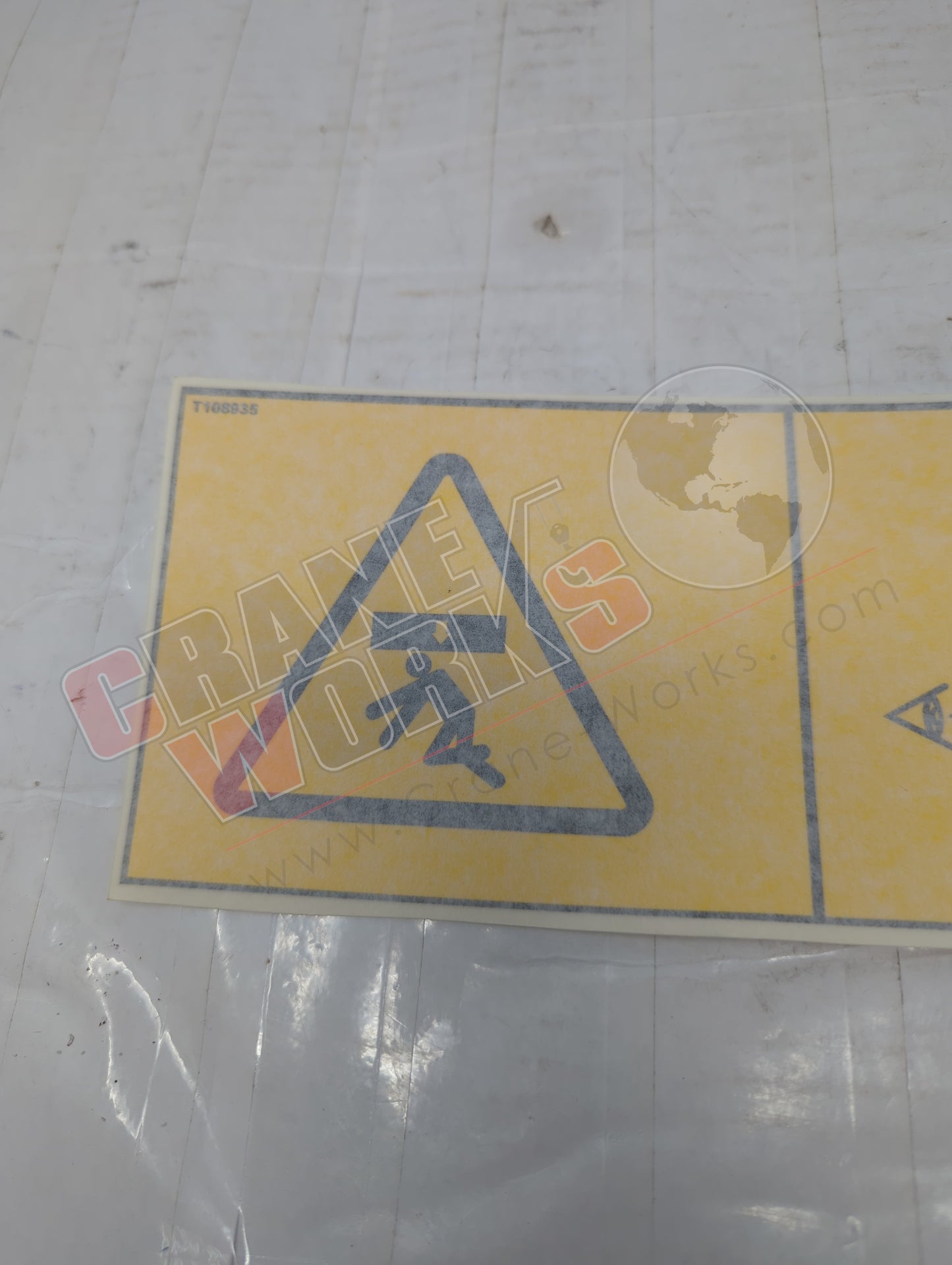 T108935 | New Decal, Jib Pin - Int'L