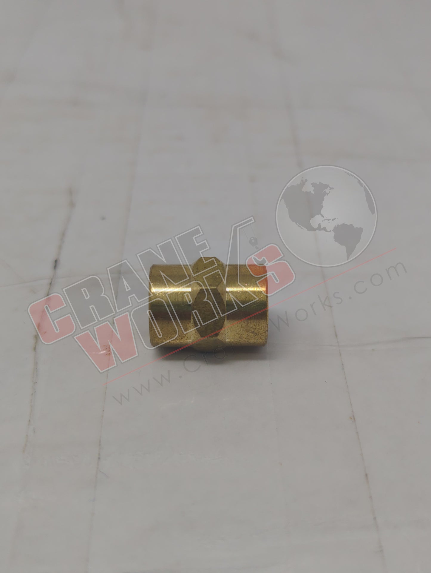 11090 | New 1/8" Brass Pipe Coupling (207P-02)