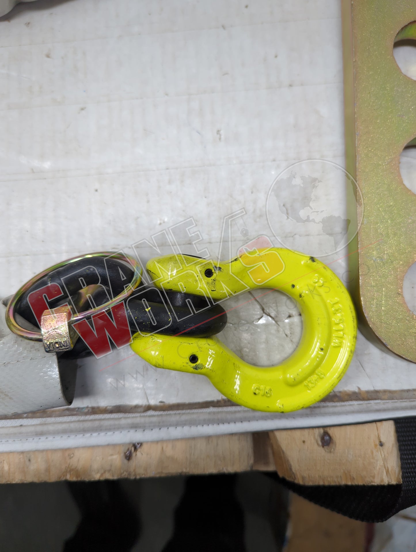 J800387 | New Mounting Chain With 4H Strap