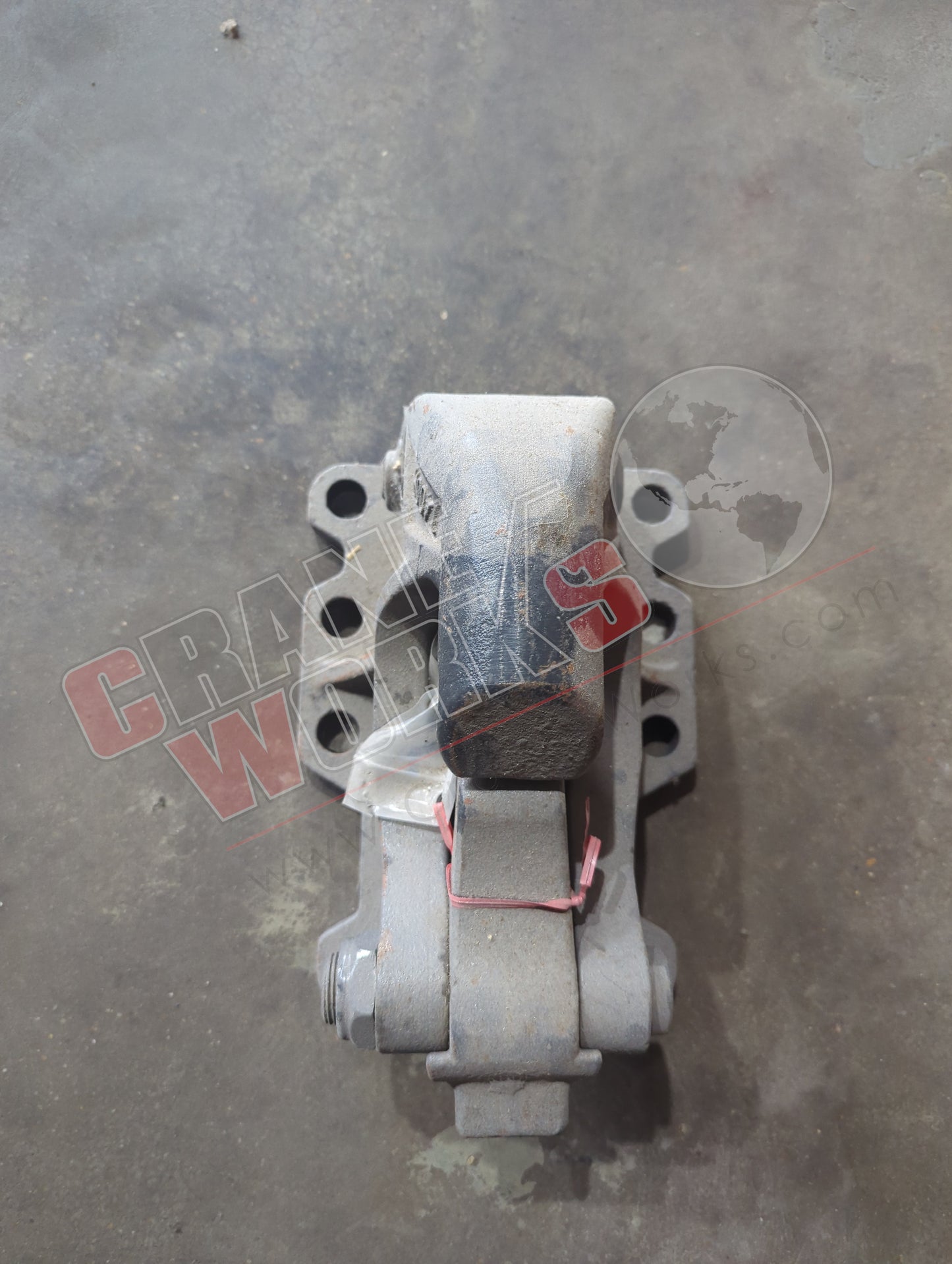 10004715 | New Pintle Hitch Kit (2400A)