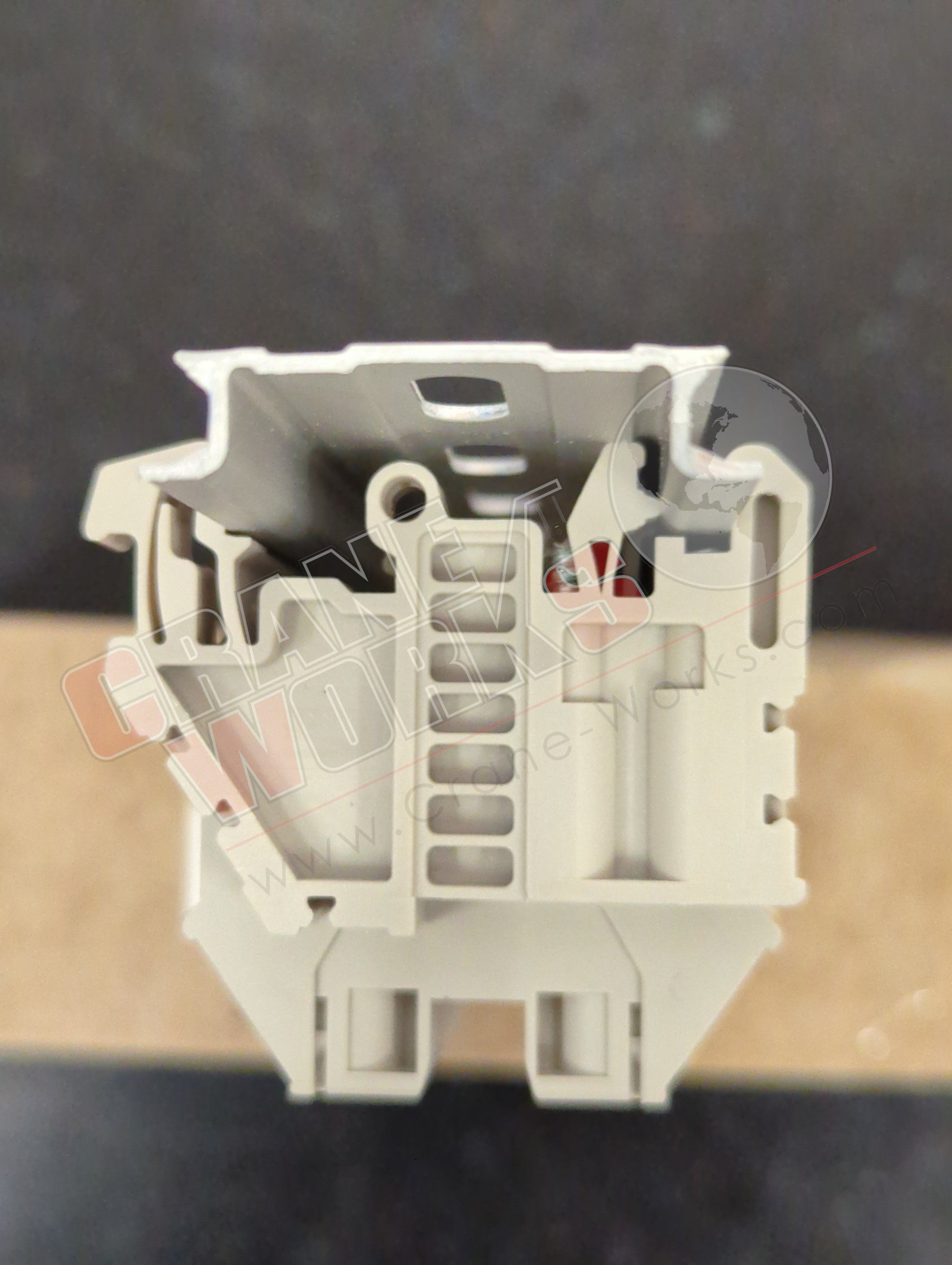Picture of DK6N, a  New Terminal Block Box 50Amp 600 Volt, angle 4.